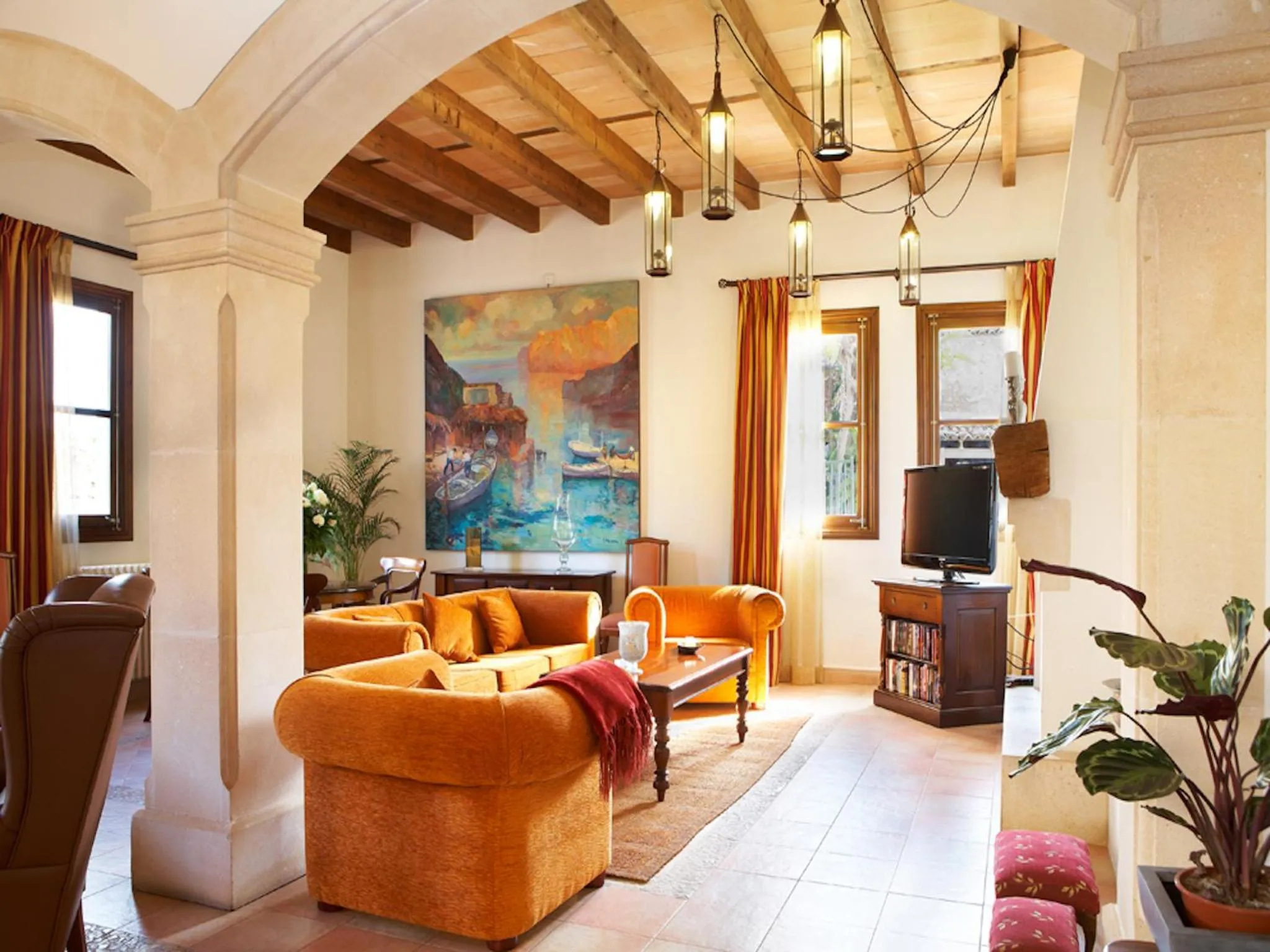 Communal lounge/ TV room in Puig de Ros d’Alt