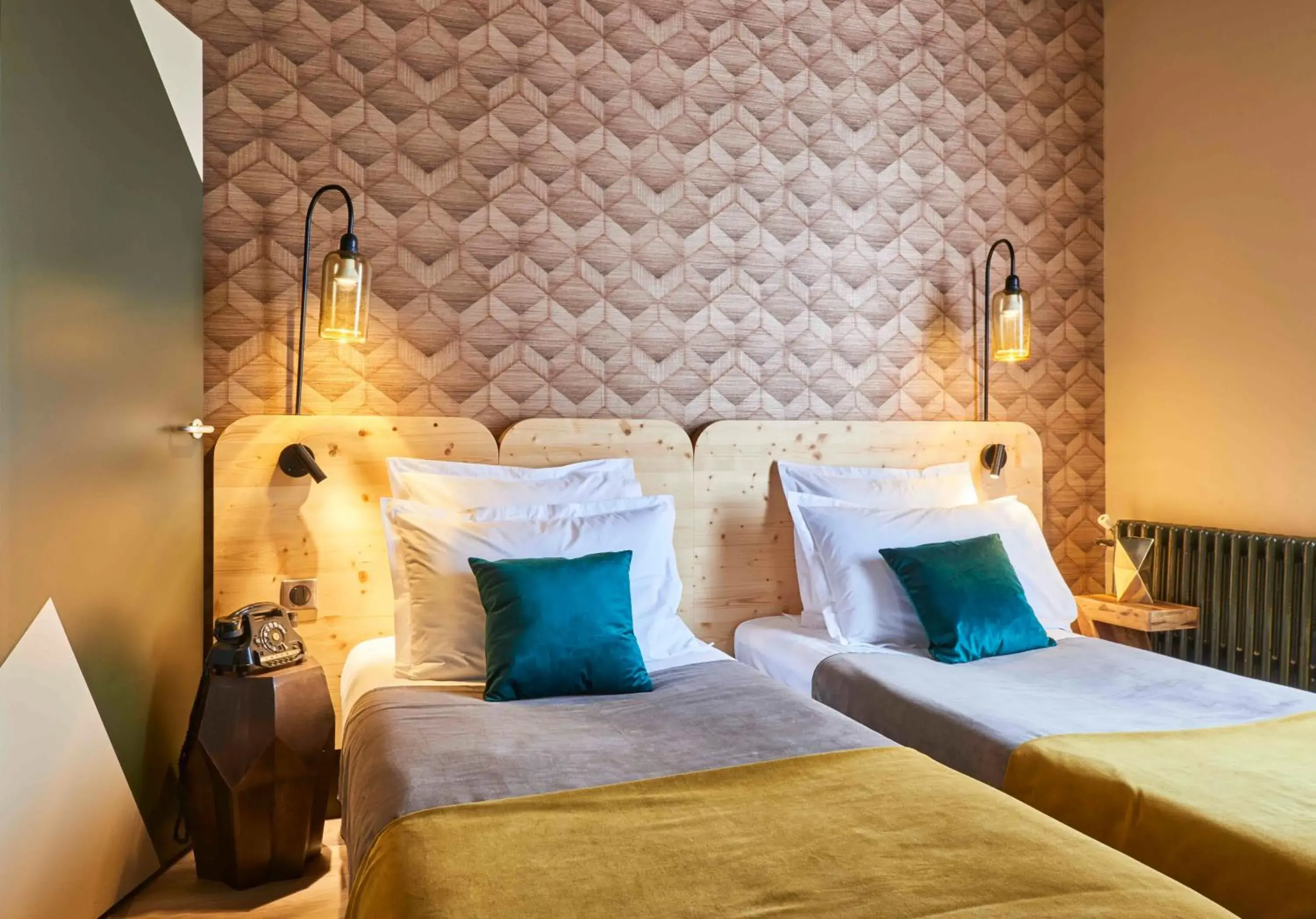 Standard Twin Room in Hotel Konti Bordeaux by HappyCulture Standard Twin Room in Hotel Konti Bordeaux by HappyCulture