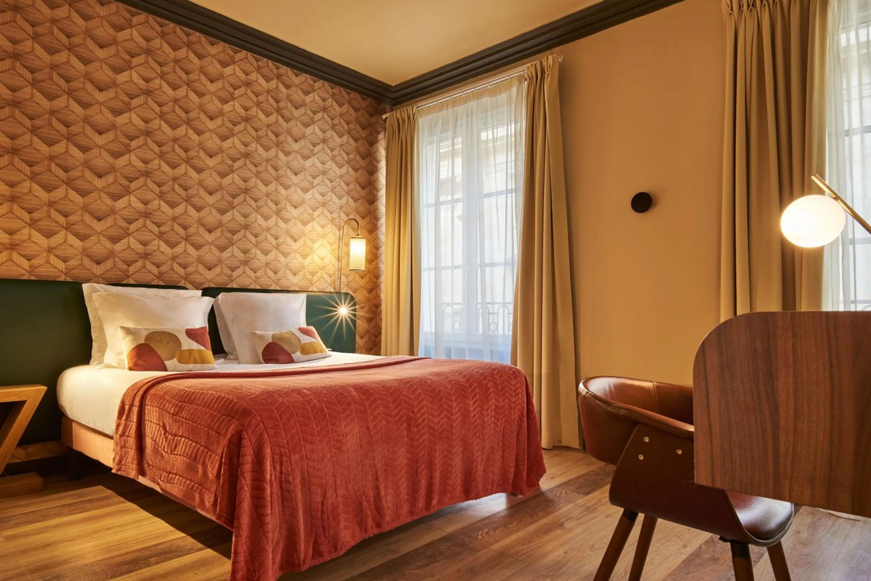 Bed in Hotel Konti Bordeaux by HappyCulture