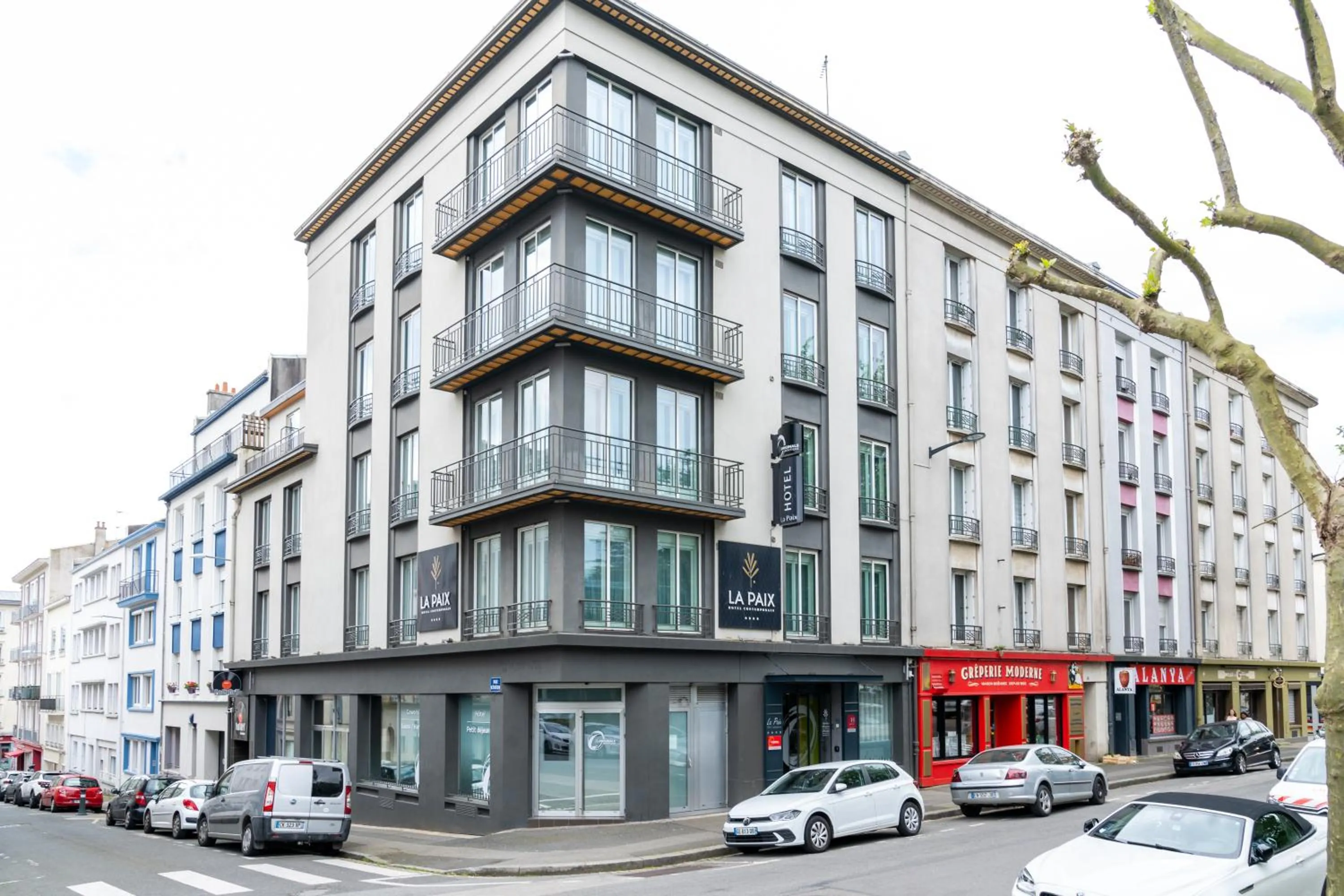 Facade/entrance in The Originals Boutique, Hôtel de la Paix, Brest