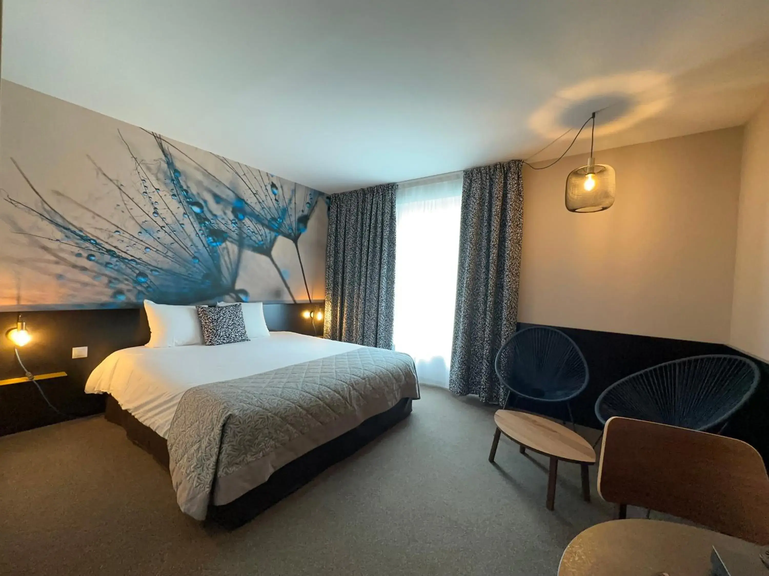 Bed in The Originals Boutique, Hôtel de la Paix, Brest Bed in The Originals Boutique, Hôtel de la Paix, Brest