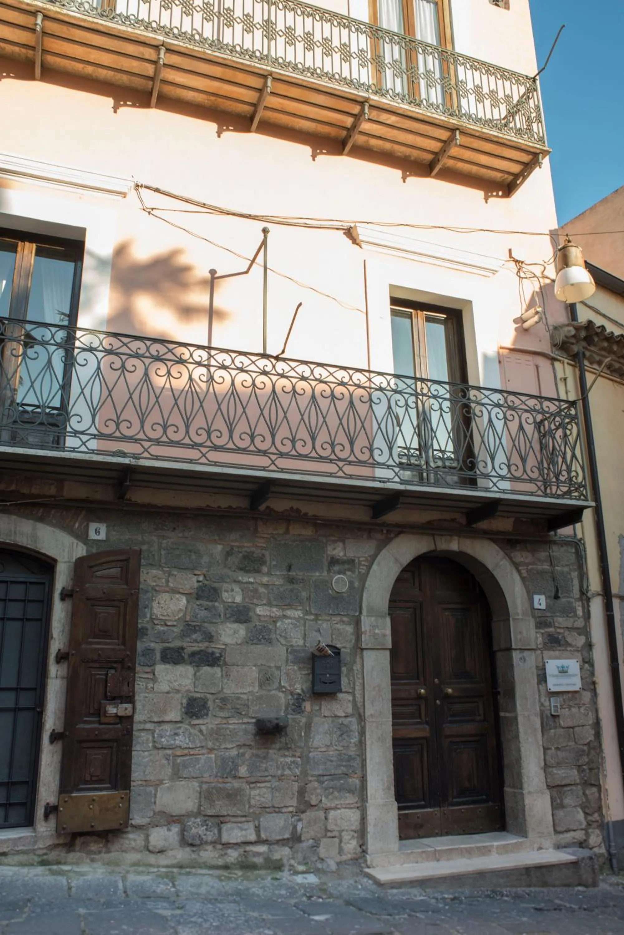 Facade/entrance in Le Stanze Dell'Imperatore B&B