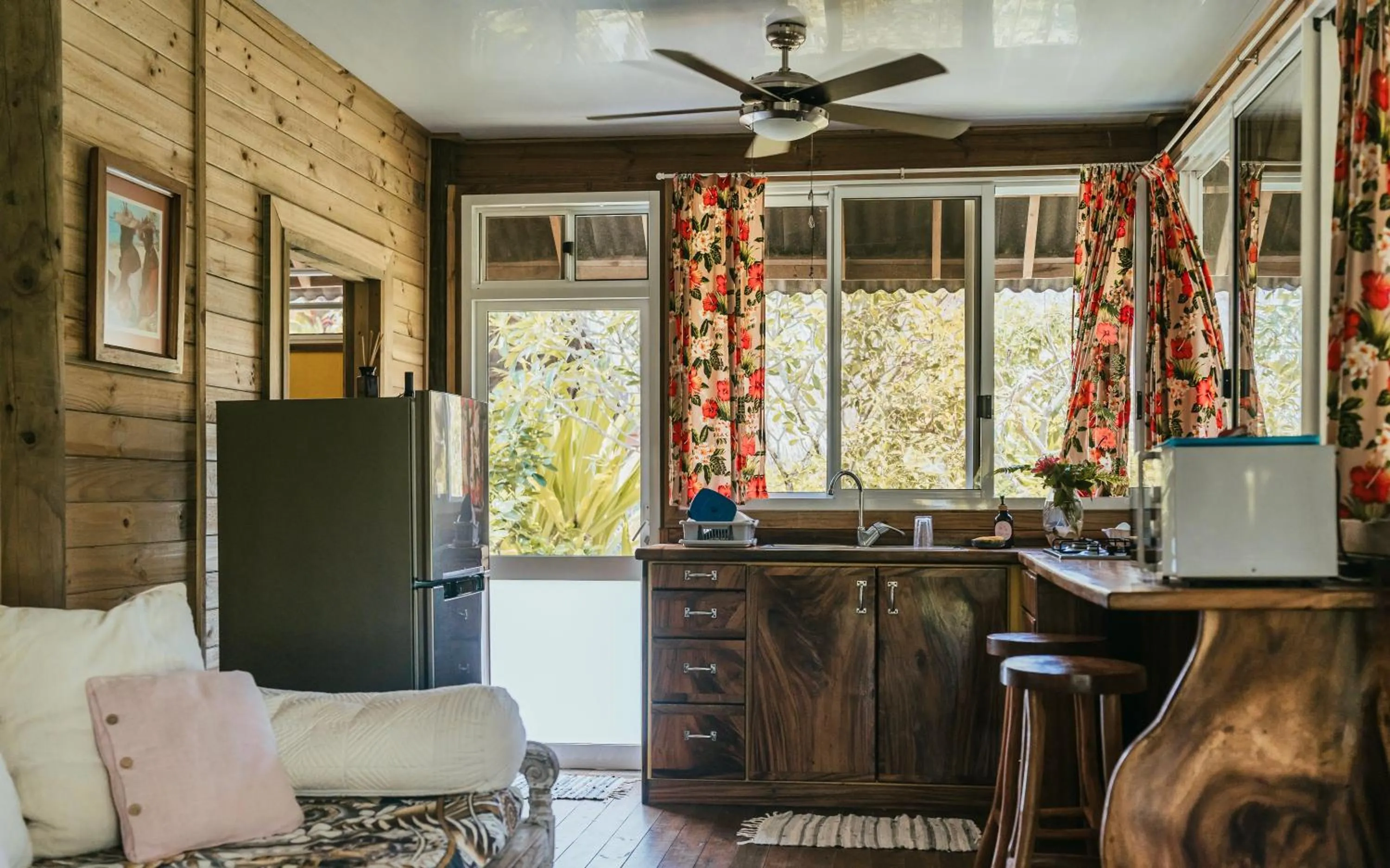 Kitchen or kitchenette in Bungalow Bali Hai