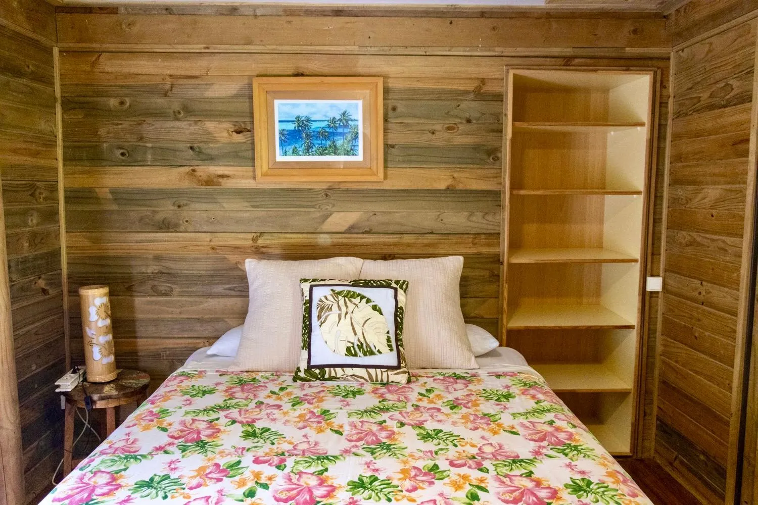 Bed in Bungalow Bali Hai