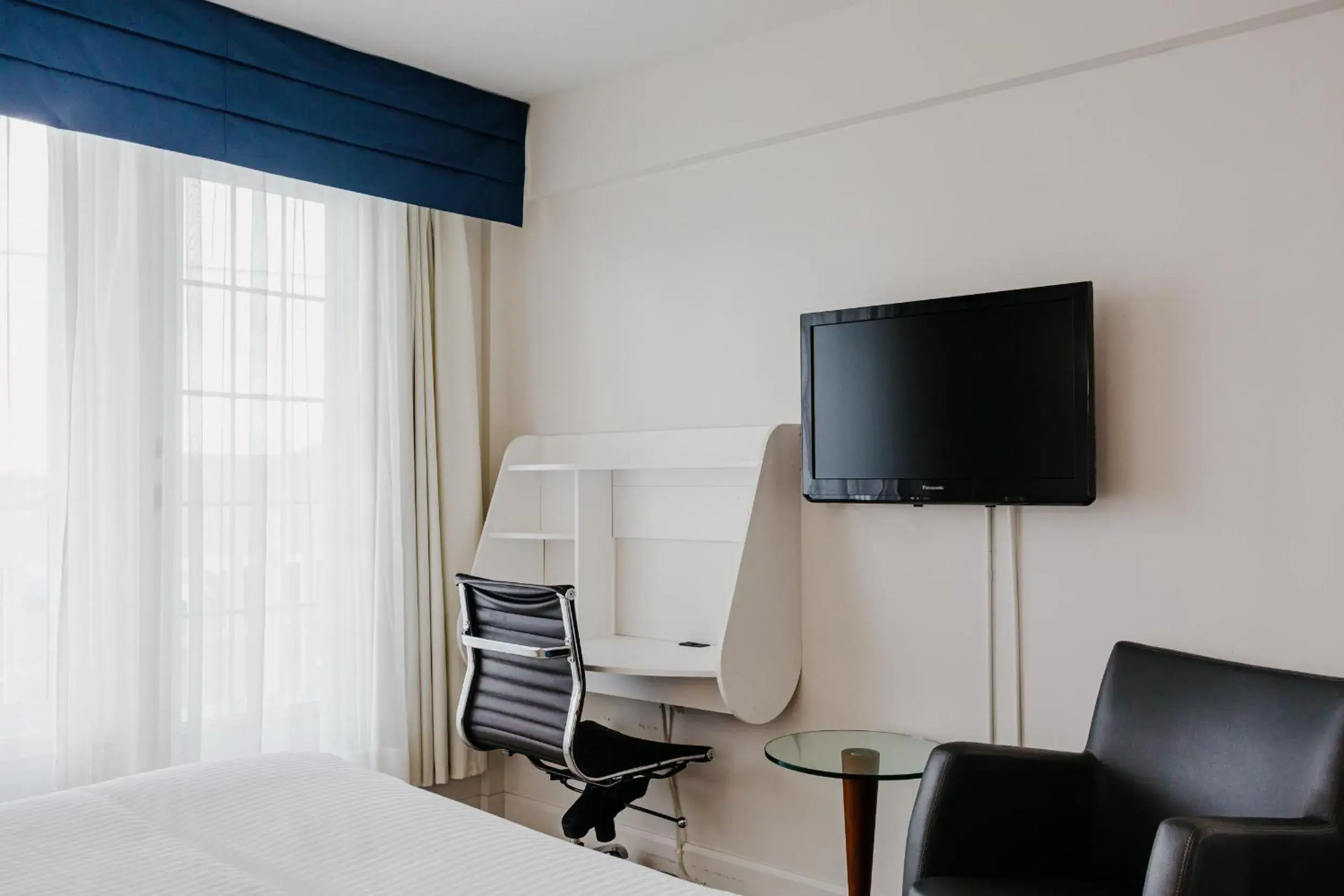 City side, King and shared balcony in Riotel Bonaventure City side, King and shared balcony in Riotel Bonaventure