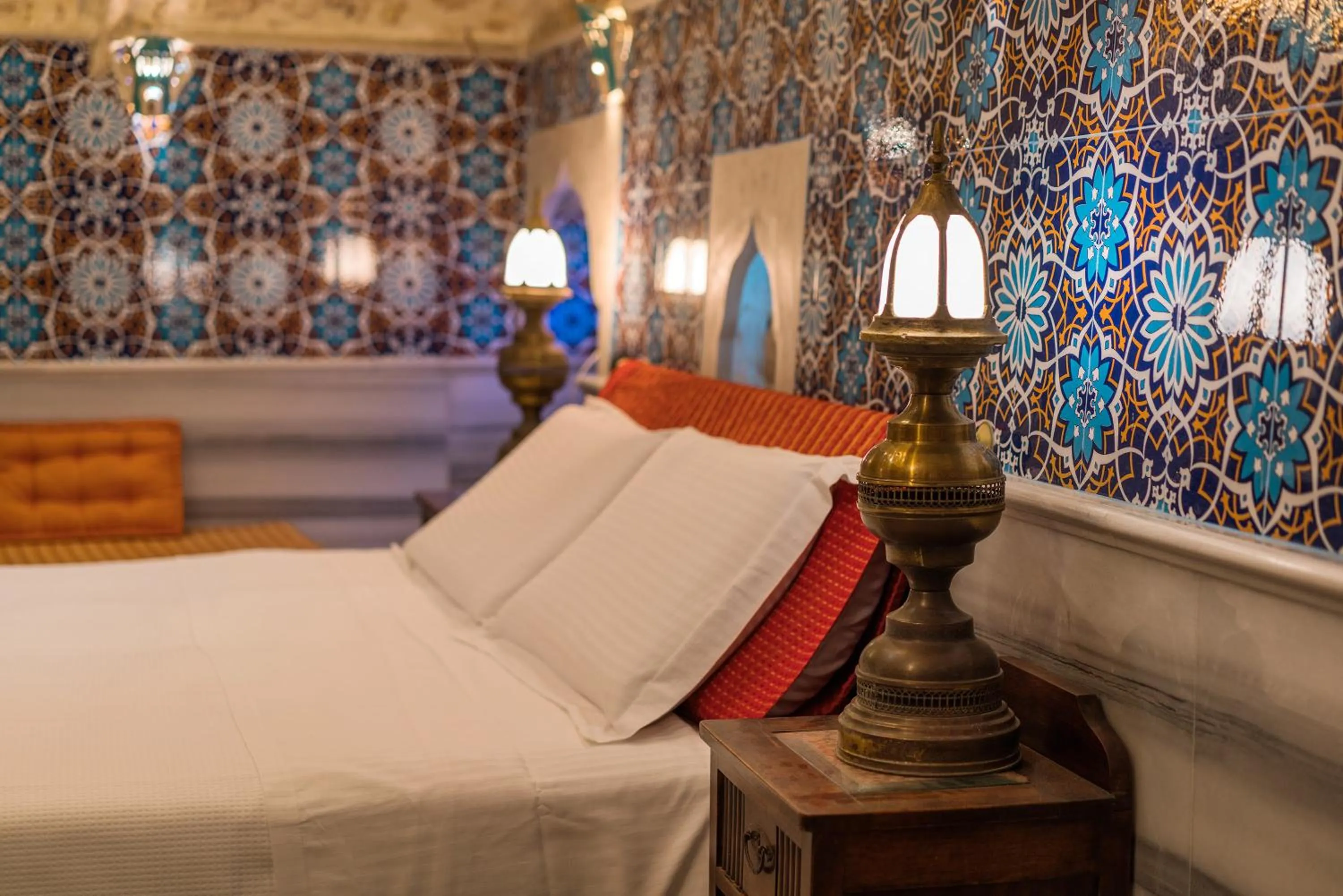 Bed in Hamam Oriental Suites
