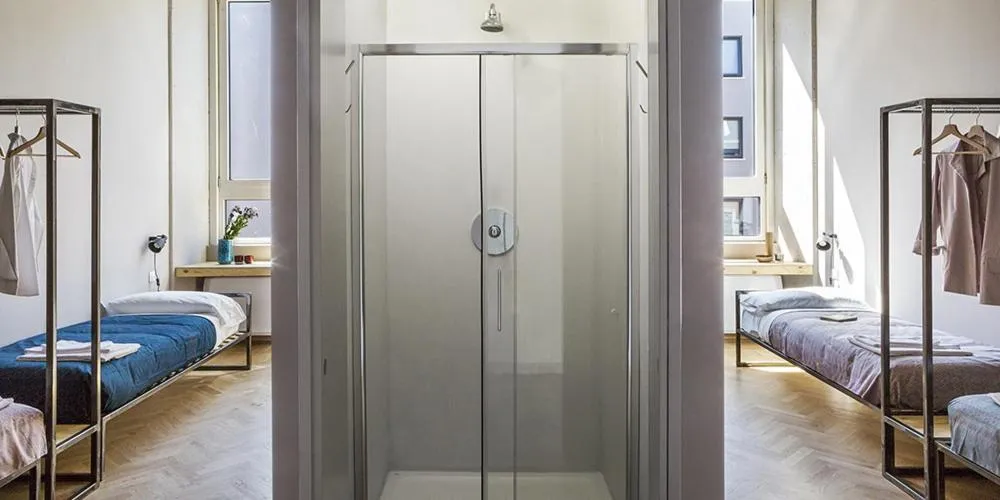 Photo of the whole room, Bed in casaBASE