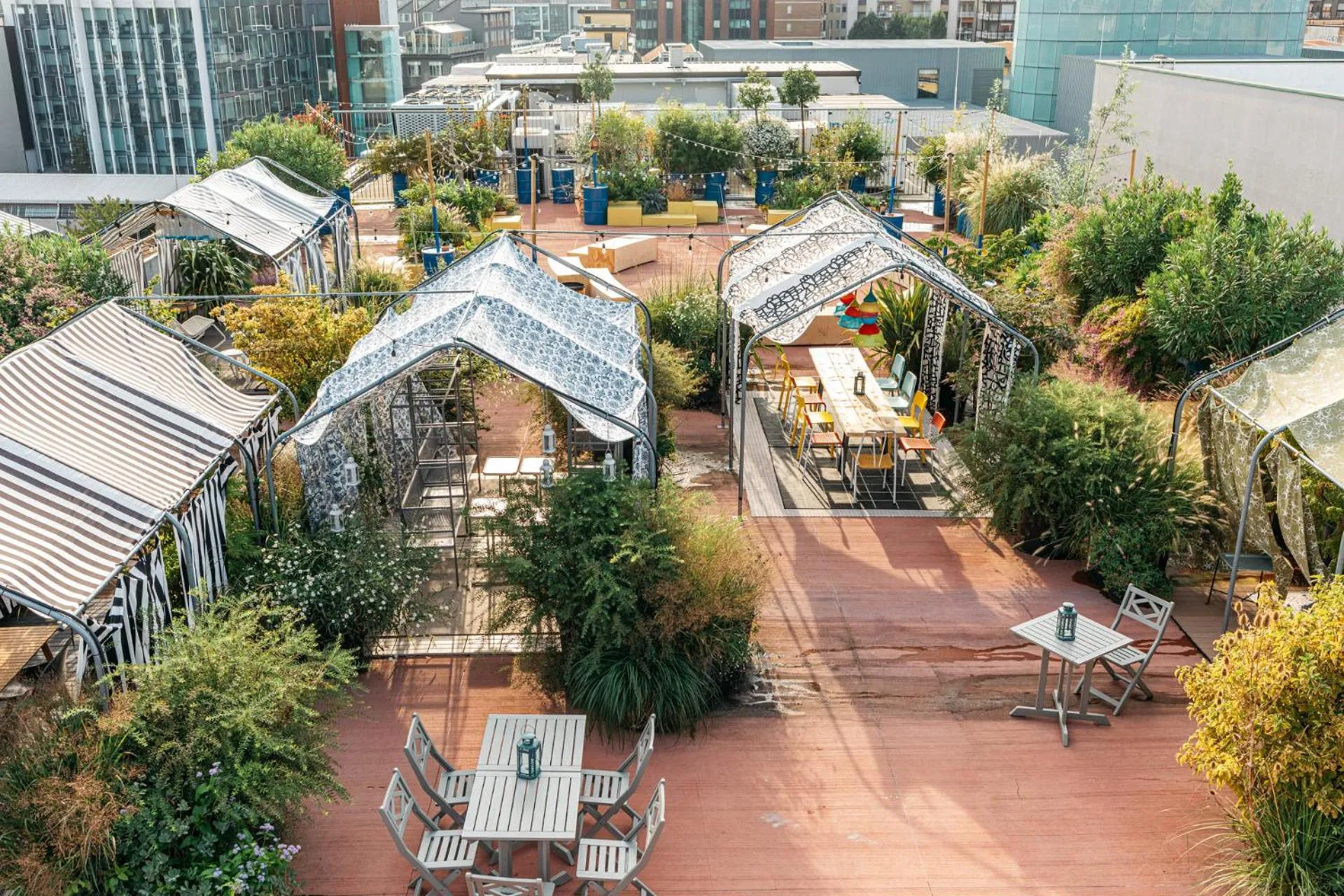 Property building in casaBASE