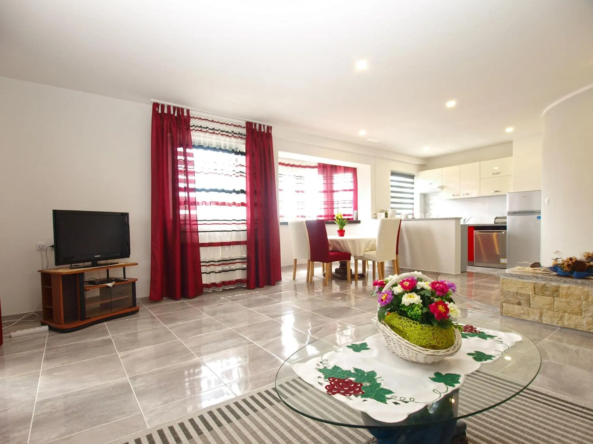 Apartments Dragica 1251