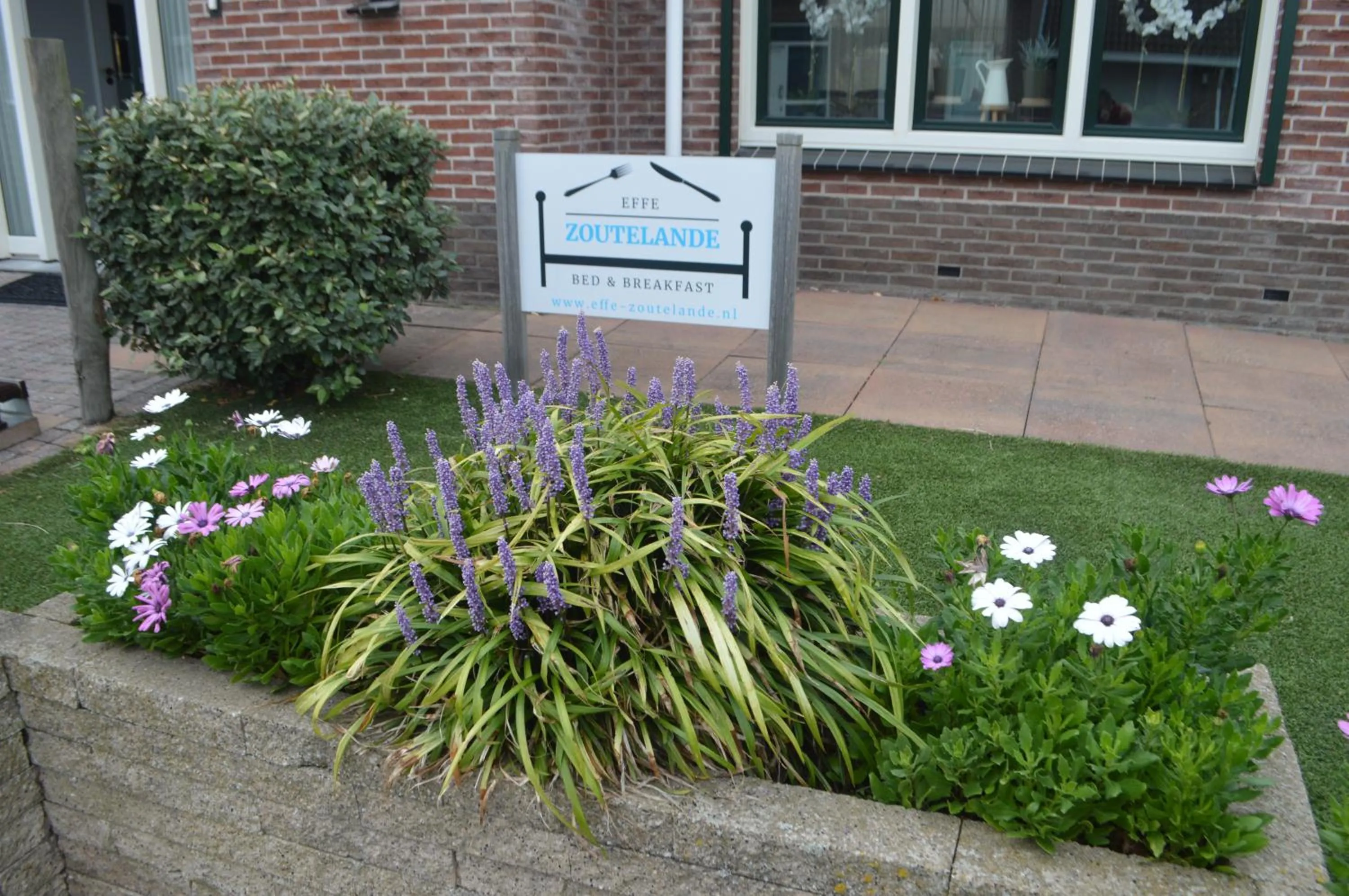 Property logo or sign in Effe-Zoutelande