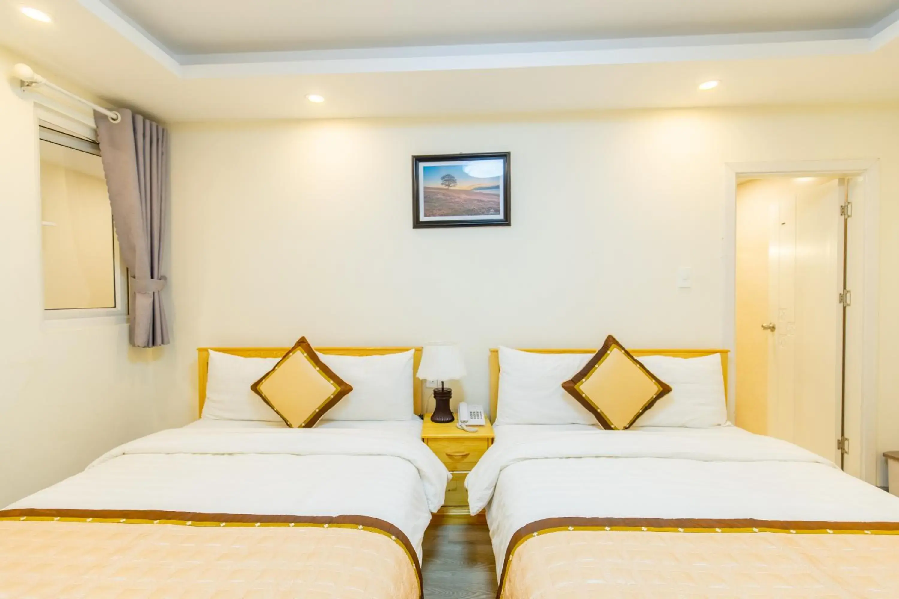 Bed in The Grace Hotel Bed in The Grace Hotel