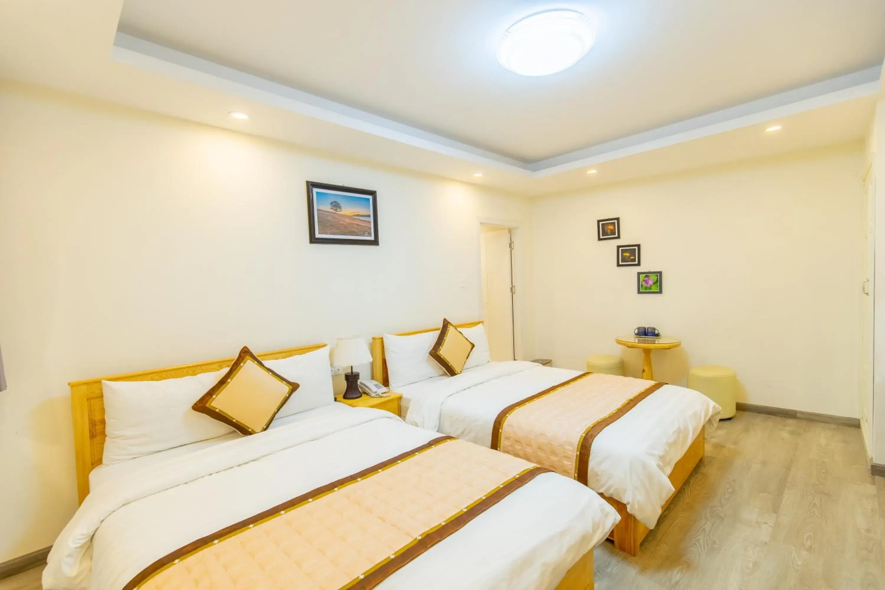 Bed in The Grace Hotel Bed in The Grace Hotel