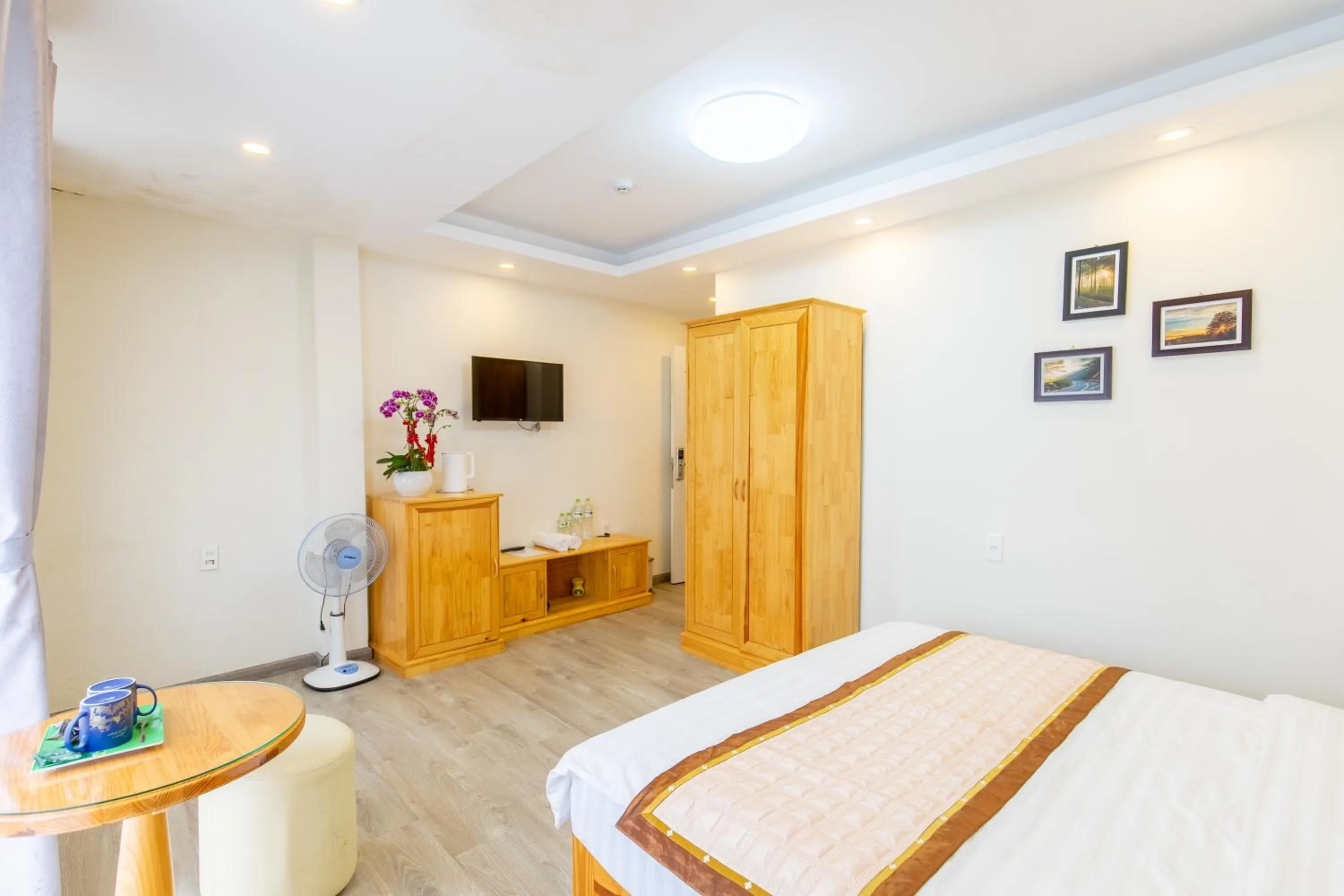 Bed in The Grace Hotel