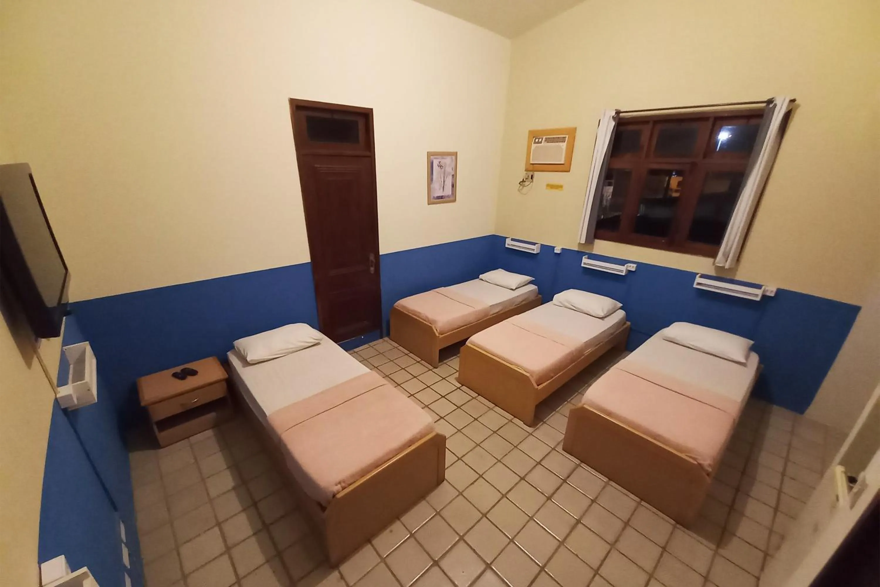 Economy Quadruple Room in Pousada Casa Grande