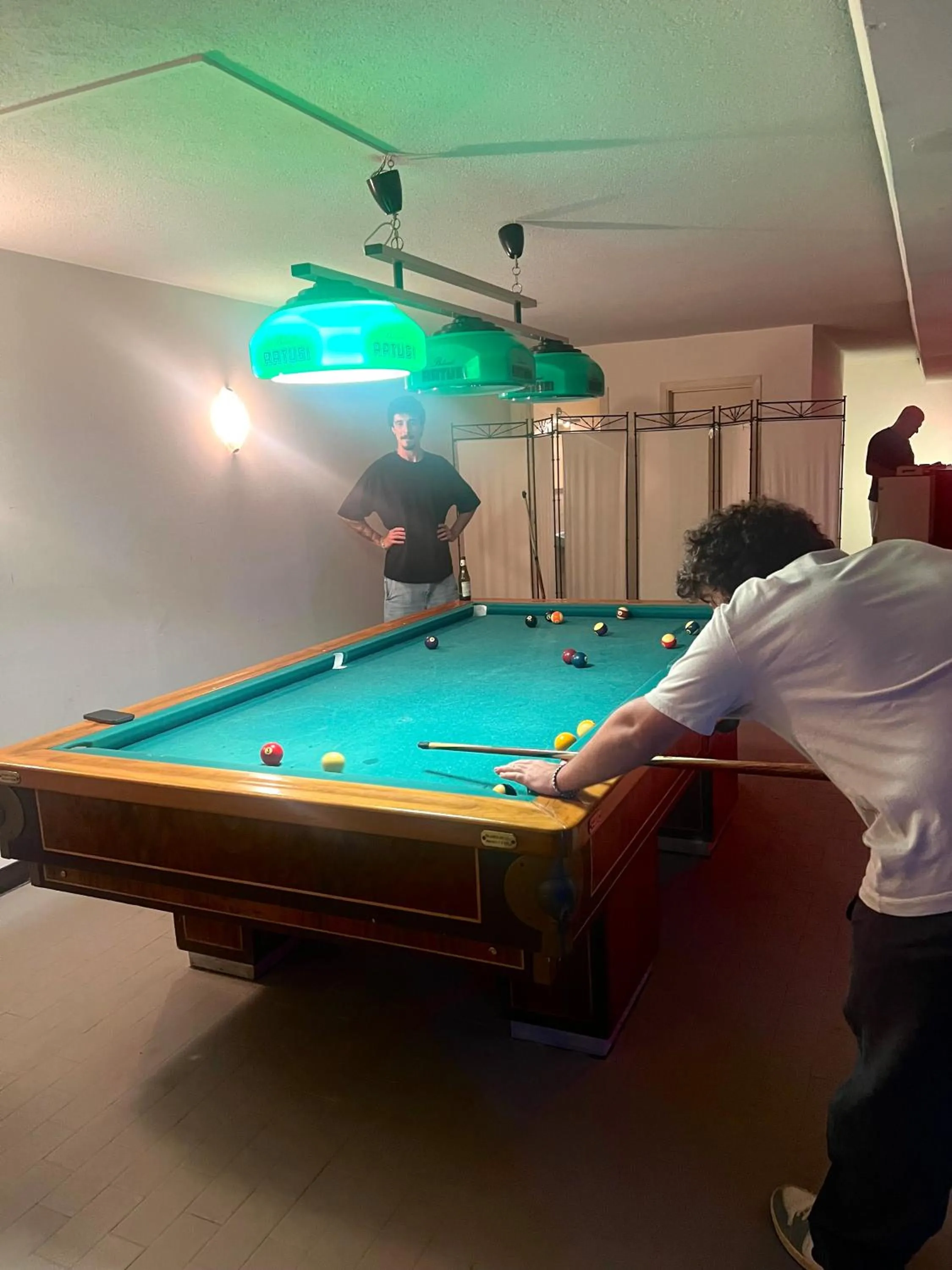 Billiard in G&D Hotel Deanna Pool&Brunch