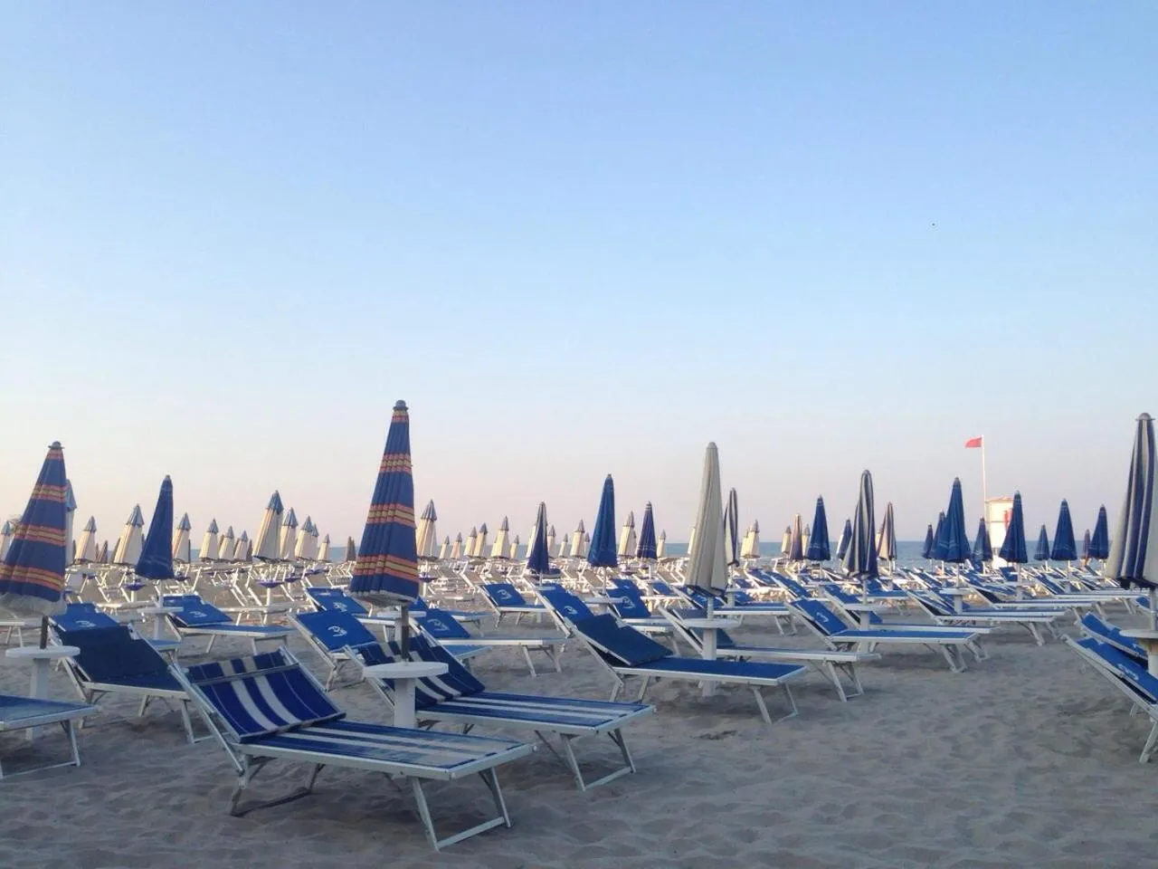 Beach in G&D Hotel Deanna Pool&Brunch