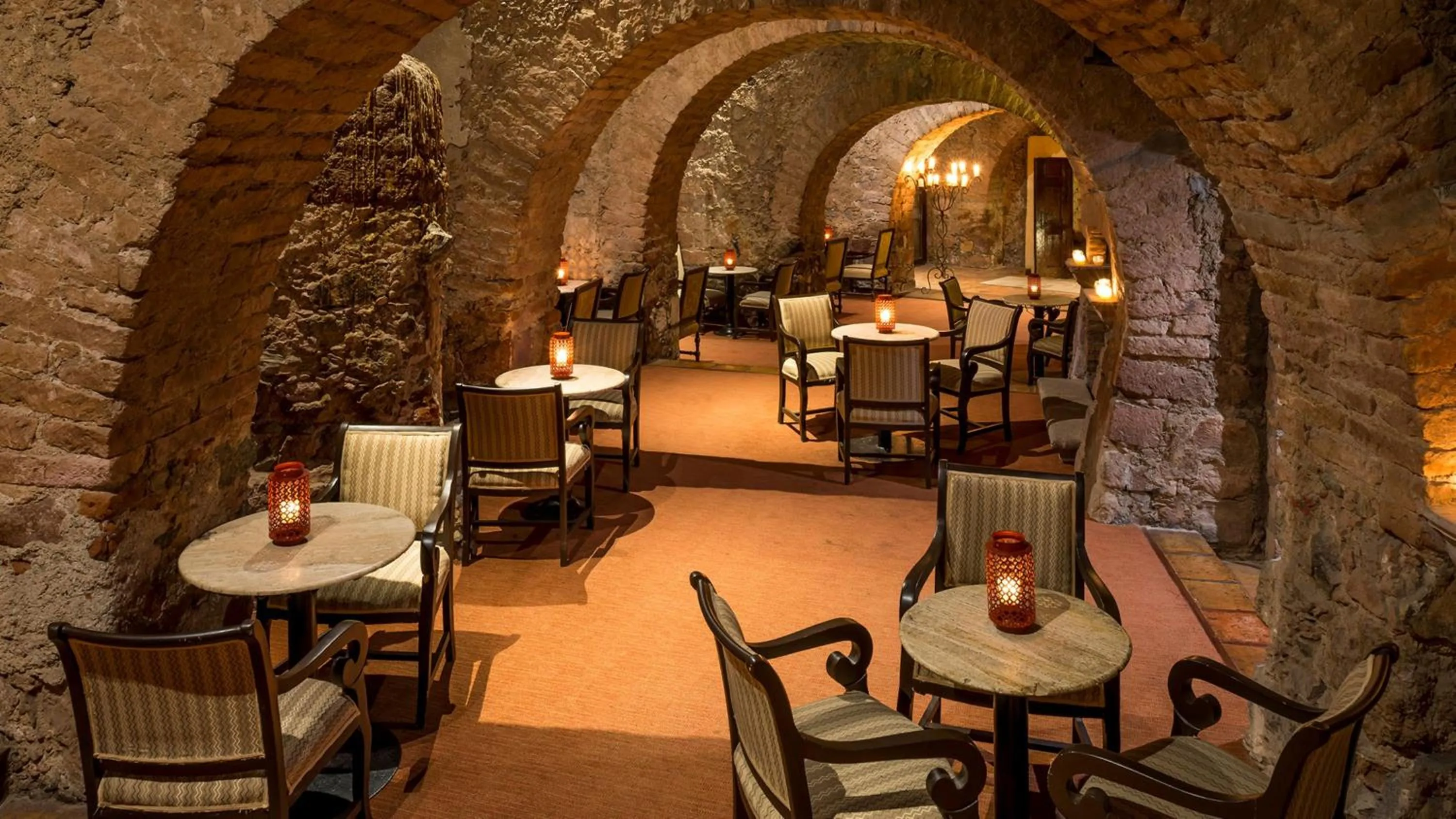 Lounge or bar in Quinta Real Zacatecas