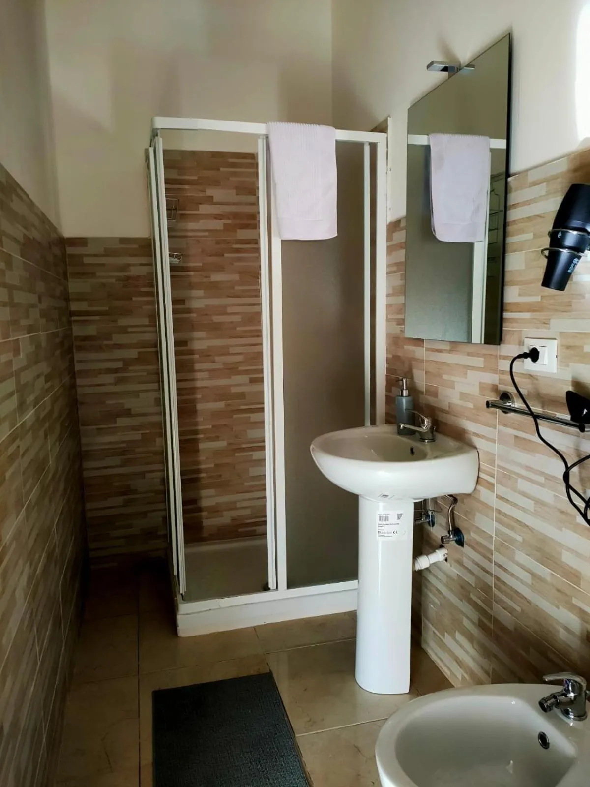 Shower in Bed and fly Aeroporto Catania reception