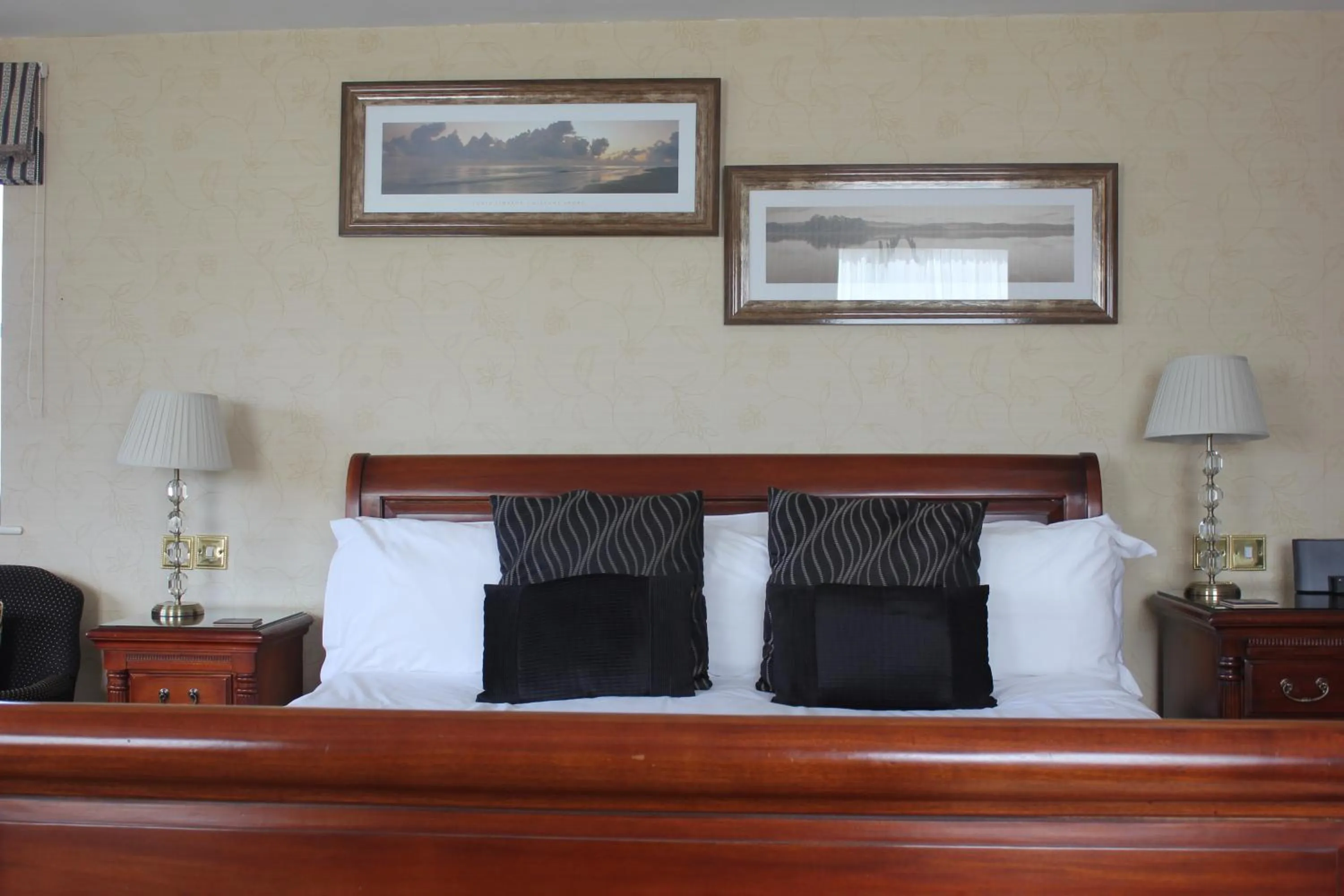 Bed in Mallyan Spout Hotel