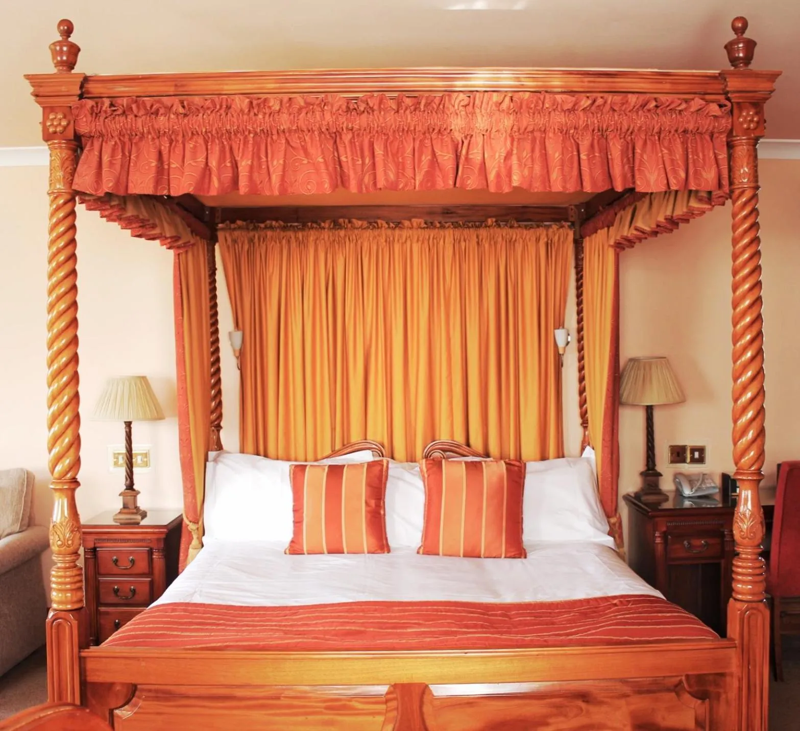 Bed in Mallyan Spout Hotel