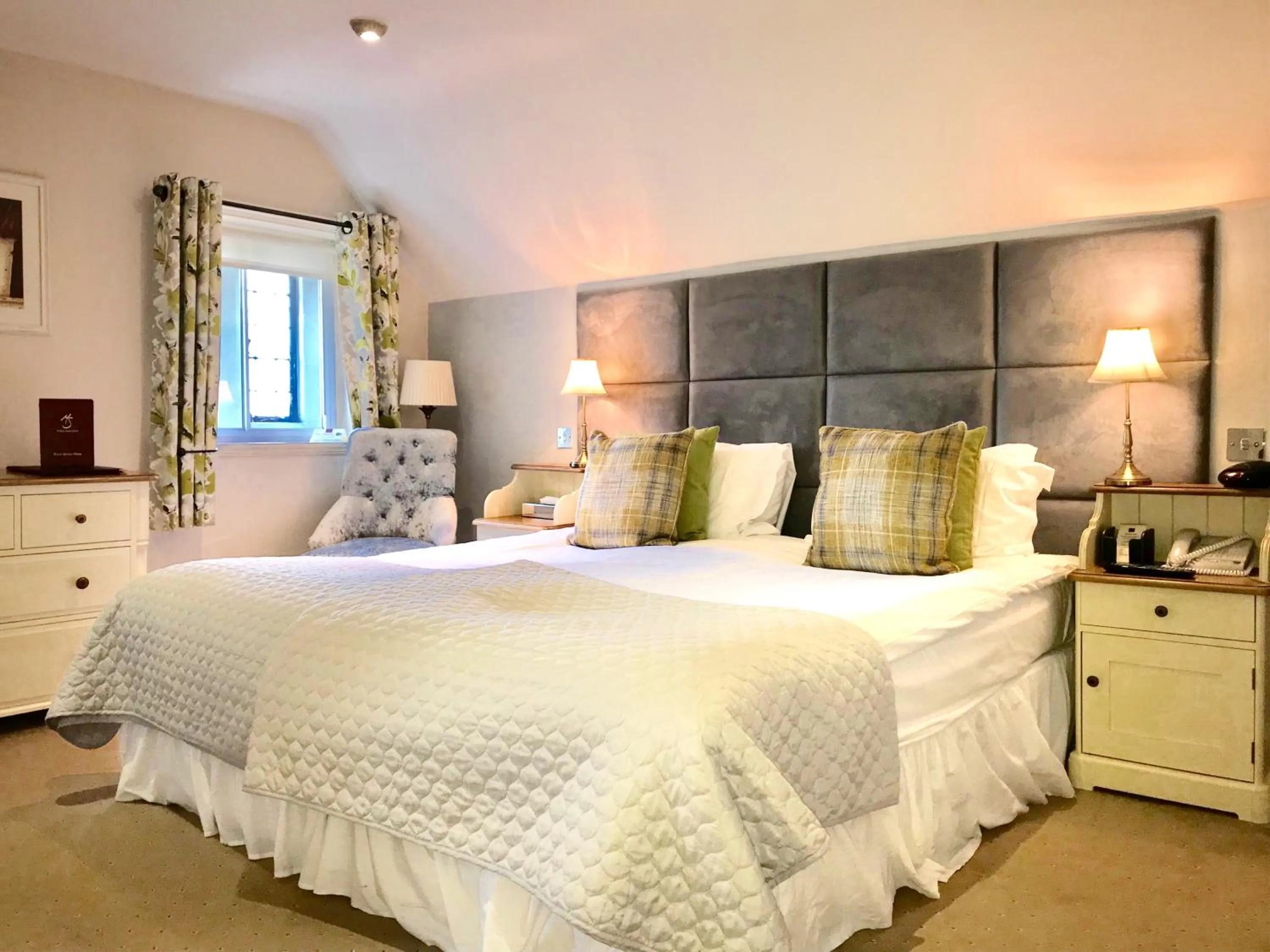 Bed in Mallyan Spout Hotel