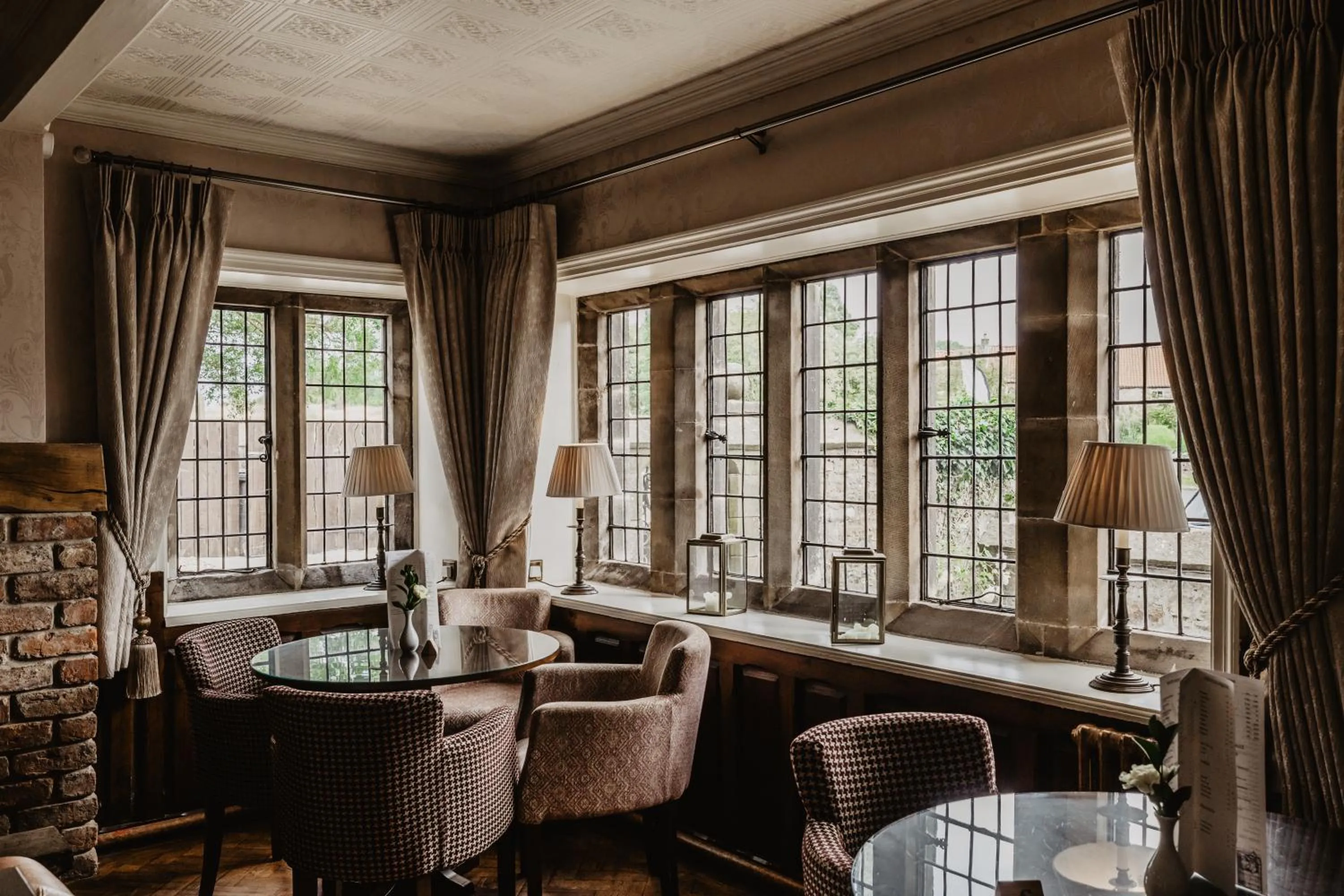 Seating area in Mallyan Spout Hotel