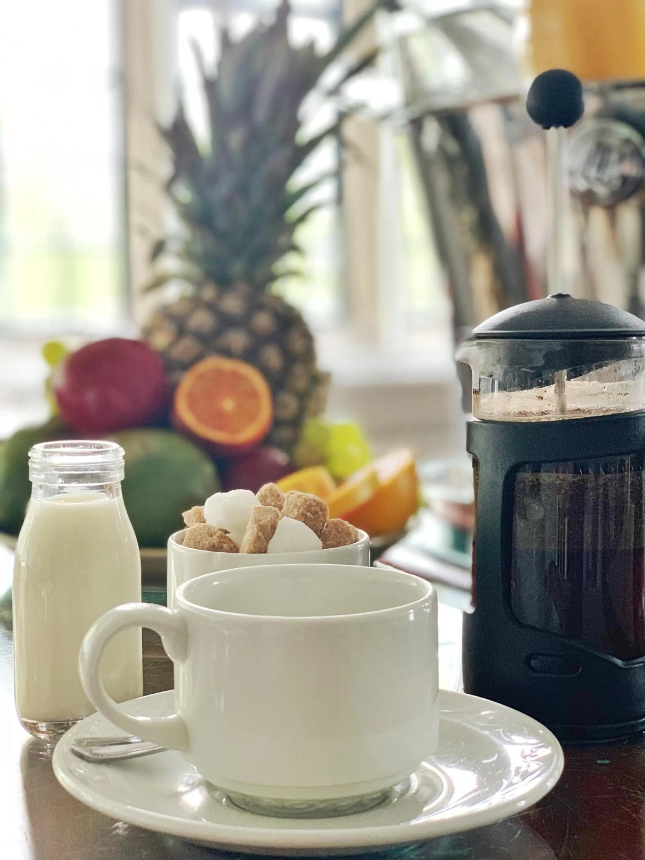 Coffee/tea facilities in Mallyan Spout Hotel