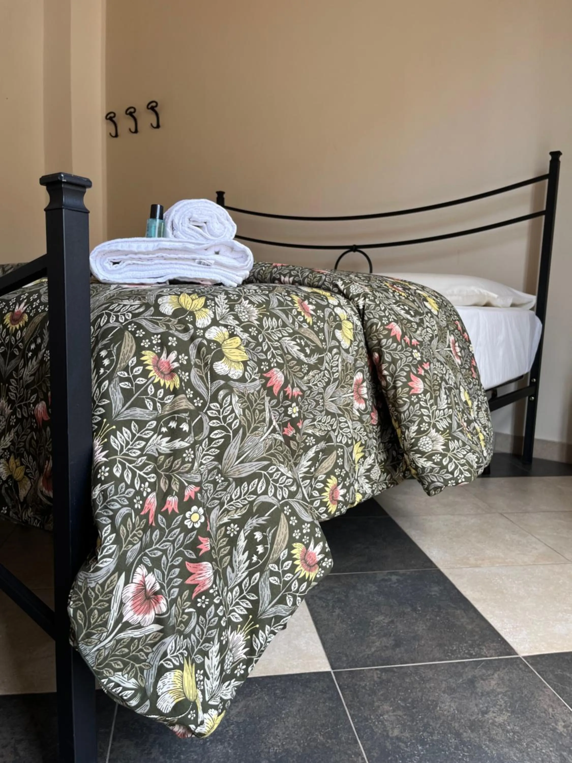 Bed in b & b Jasmine