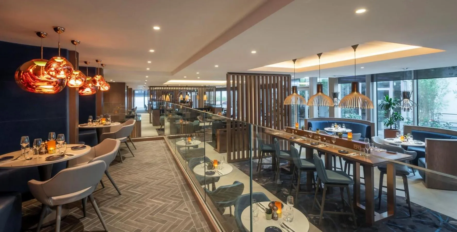 Restaurant/places to eat in Clayton Hotel Cardiff Lane