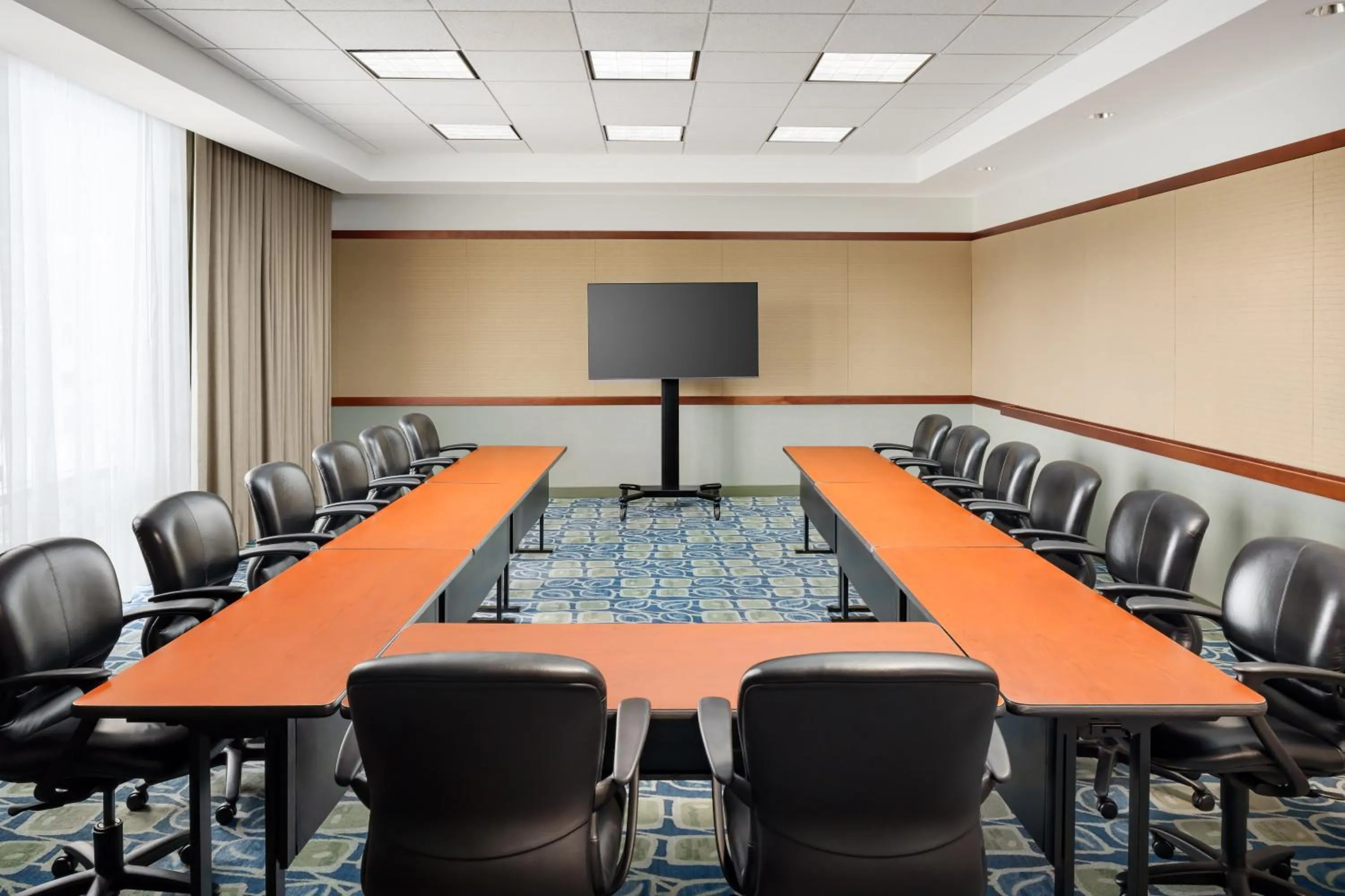 Eaglewood Resort & Spa