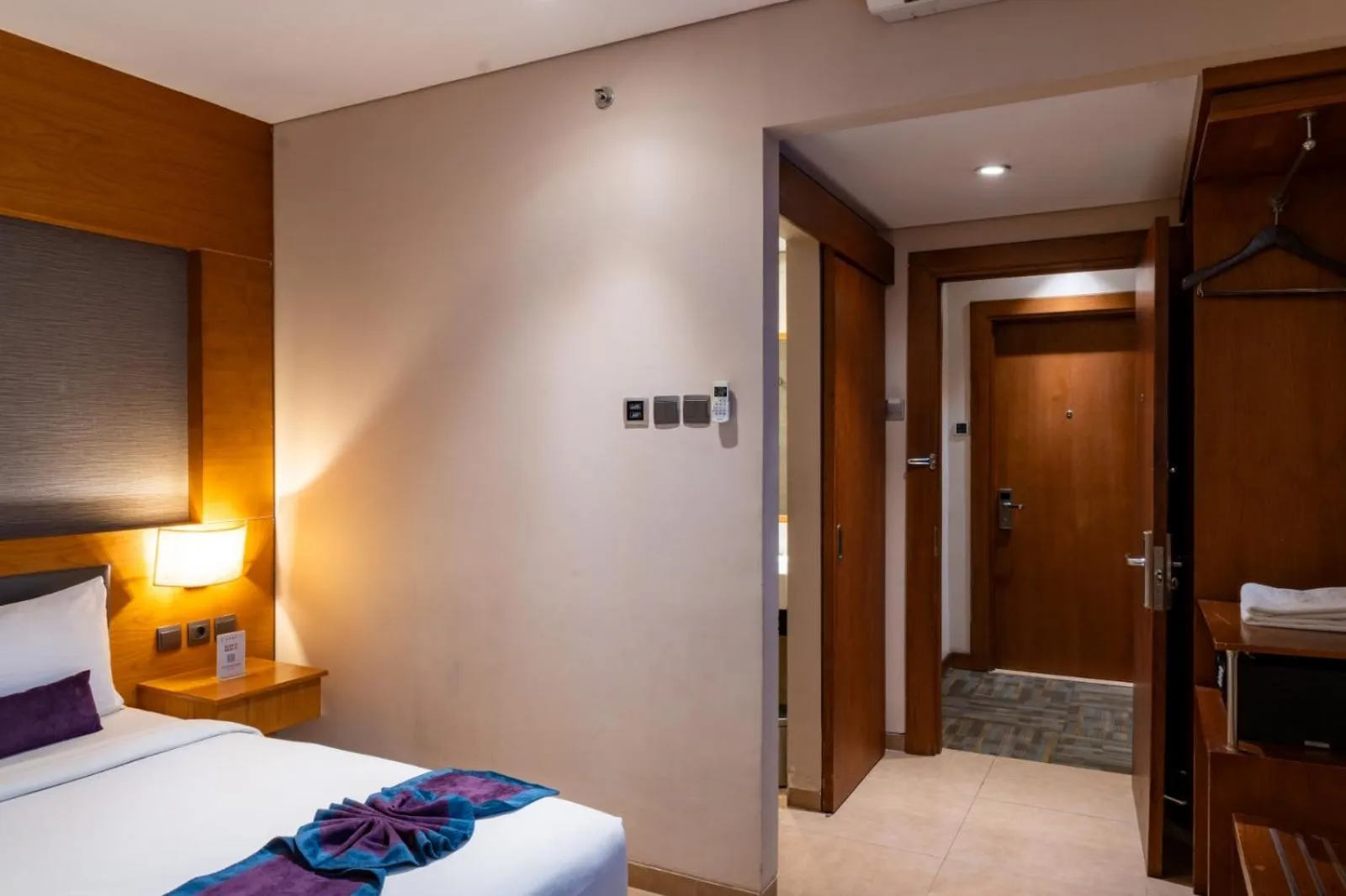 Bedroom, Bed in Sotis Residence Pejompongan