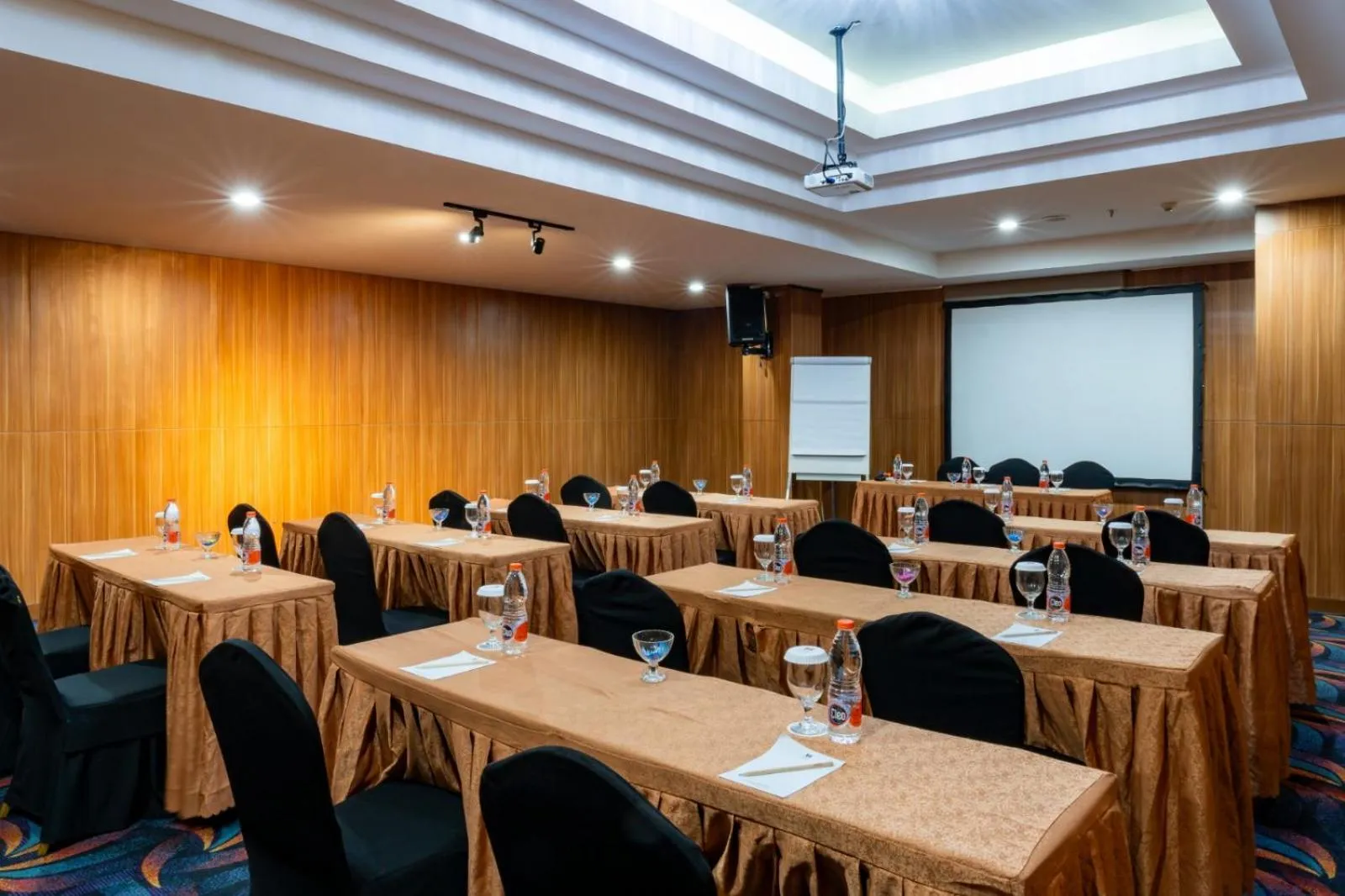 Meeting/conference room in Sotis Residence Pejompongan