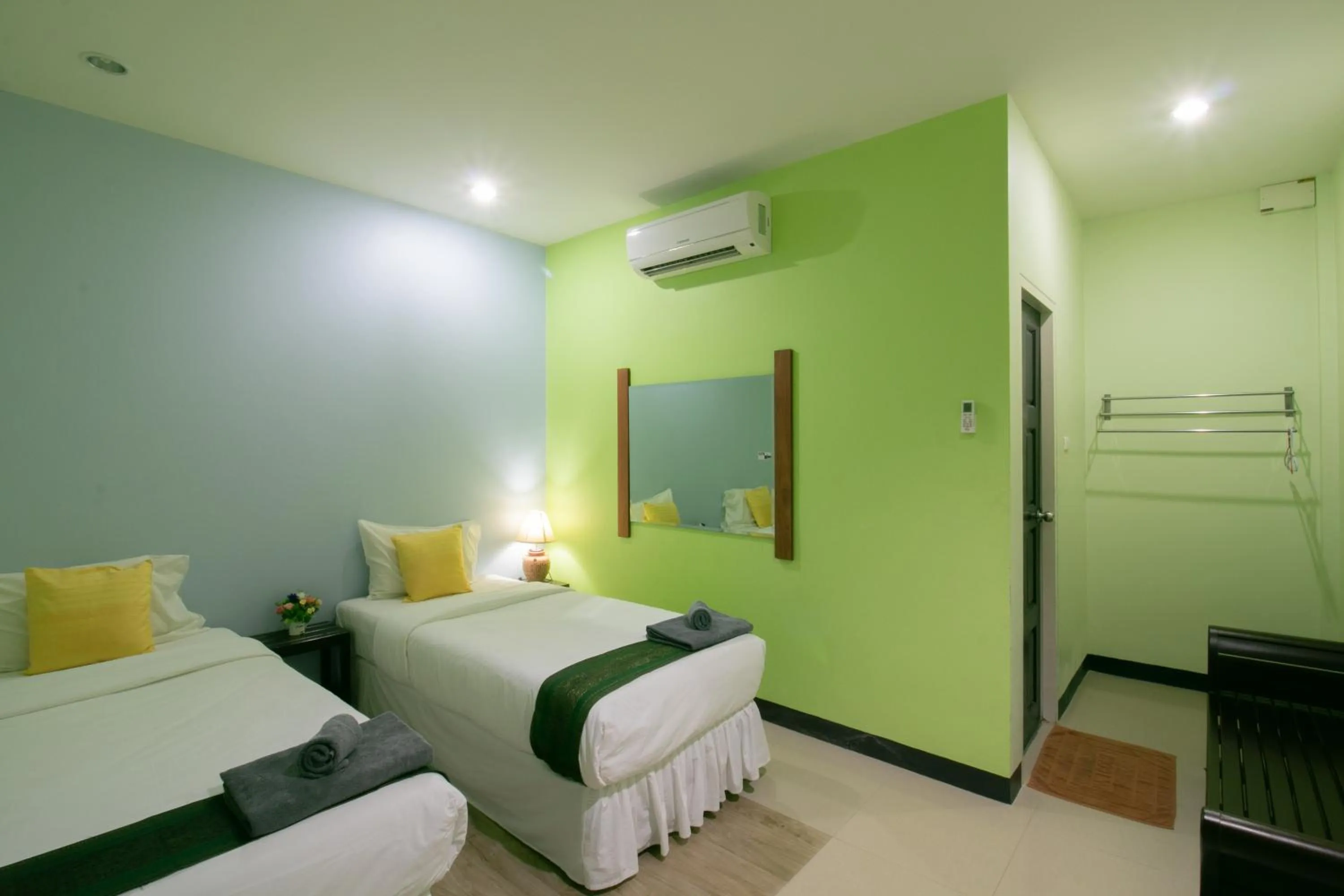 Bed in Chaiyo Resort