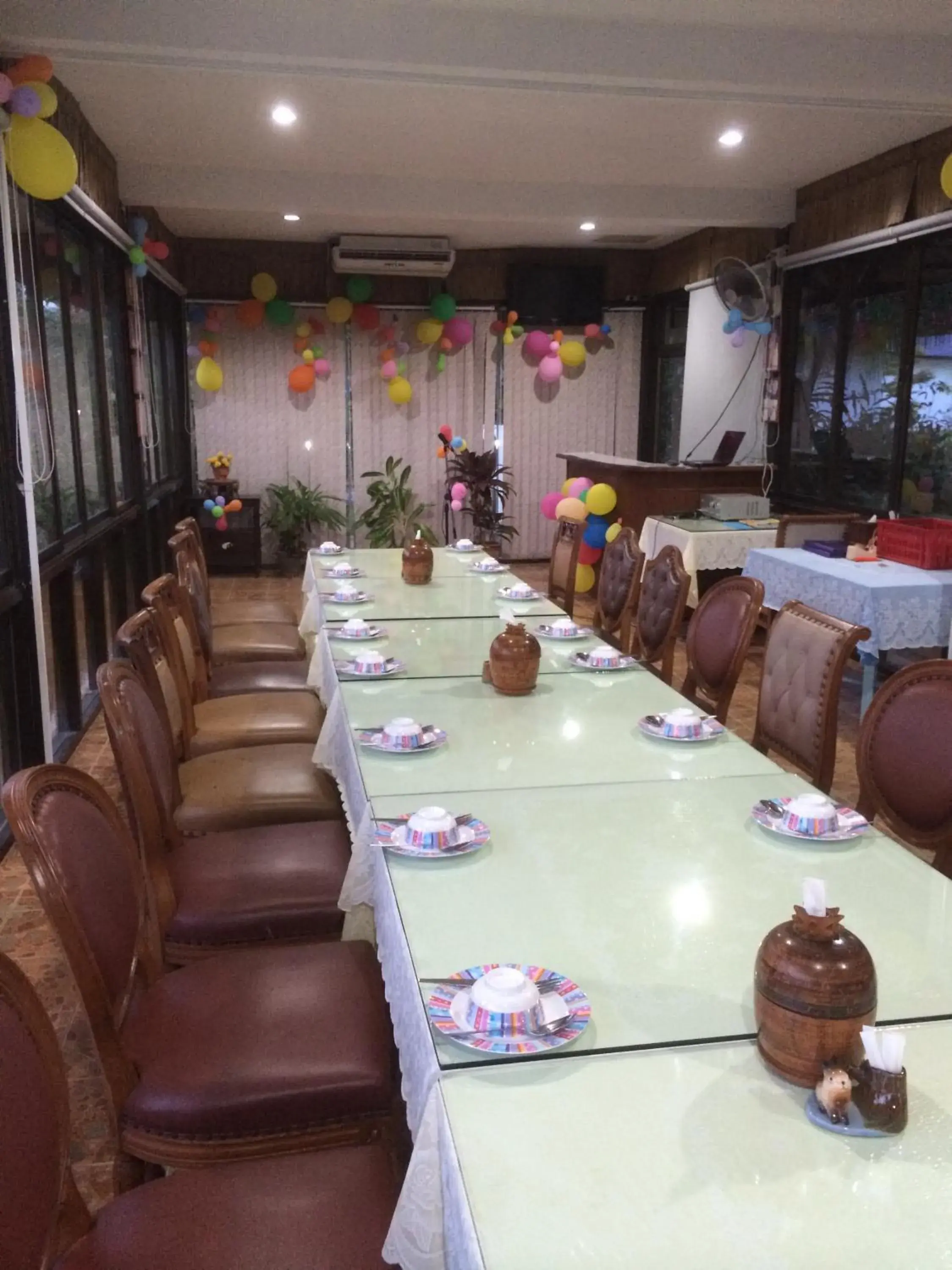 Restaurant/places to eat in Chaiyo Resort Restaurant/places to eat in Chaiyo Resort