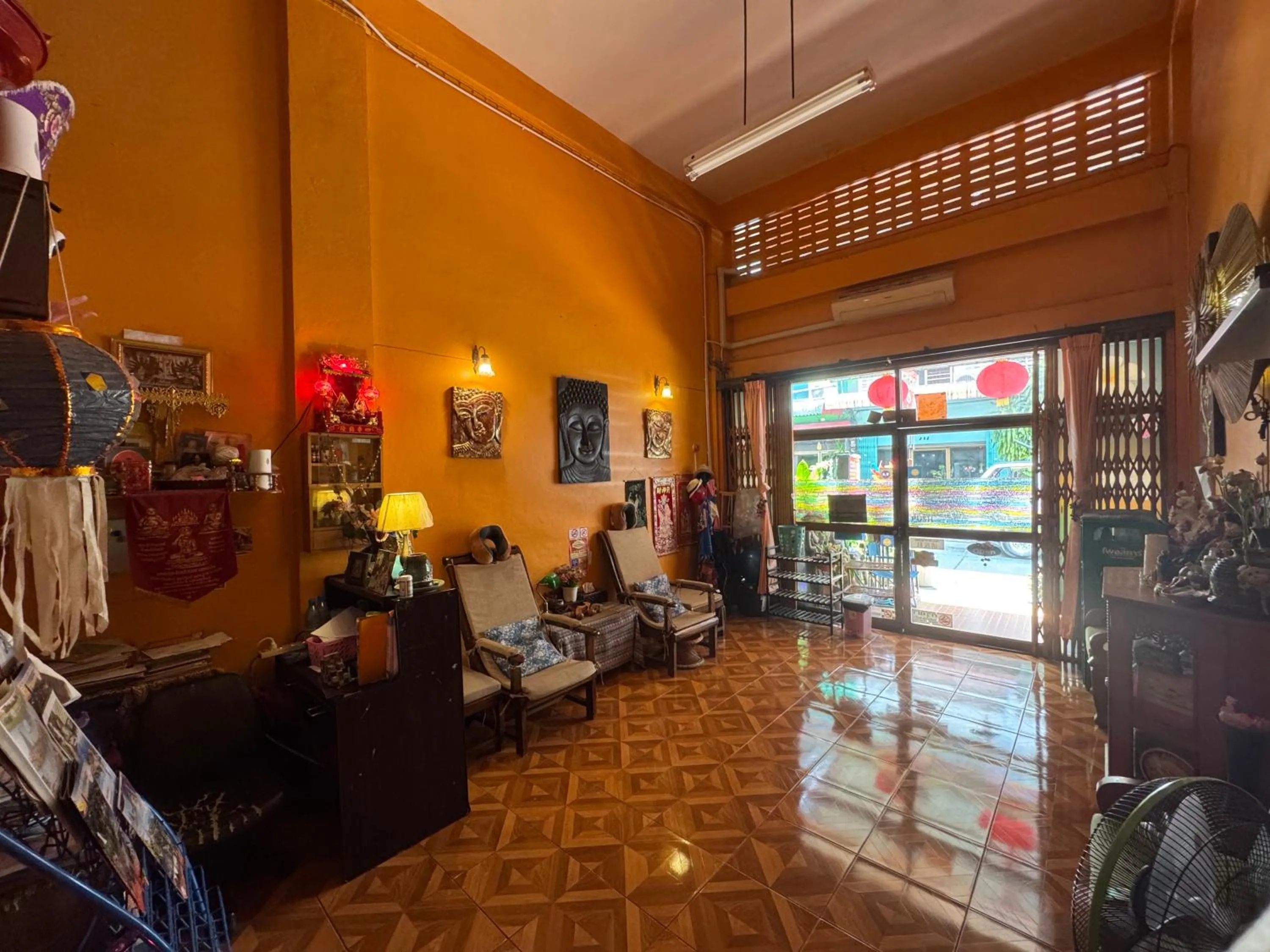 Meechok Home