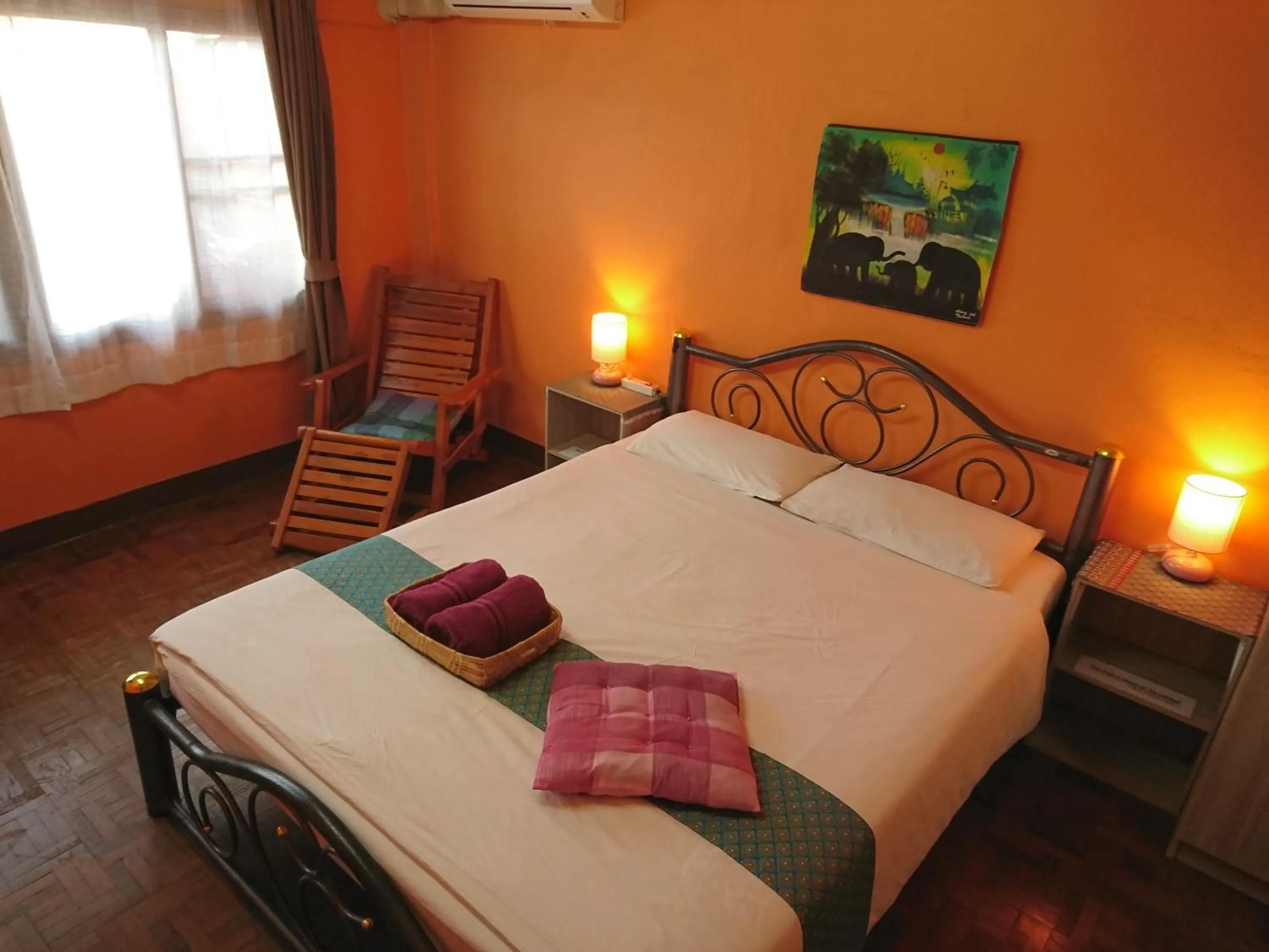 Meechok Home
