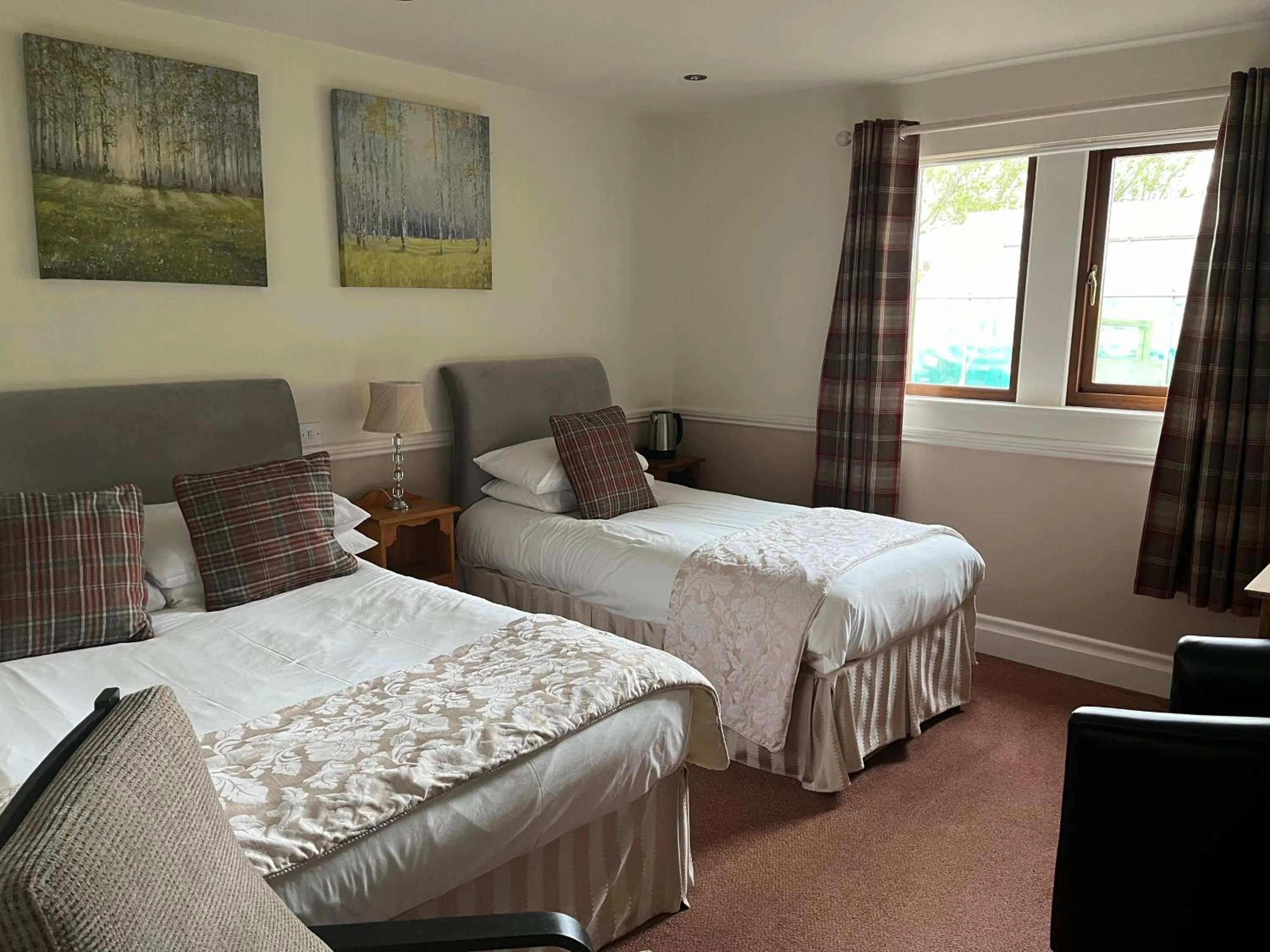 Family, Bed in The Dog and Partridge