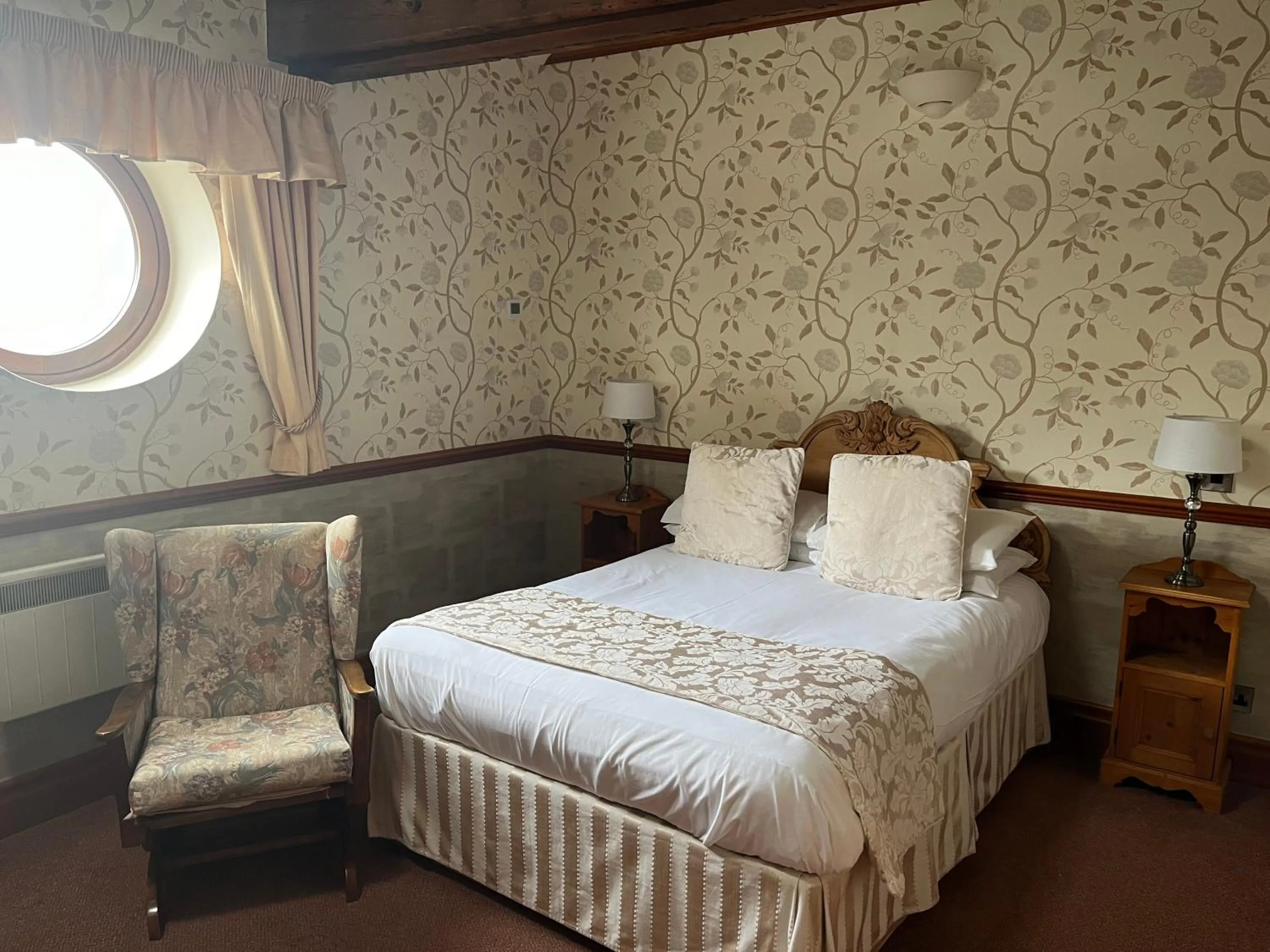 Bed in The Dog and Partridge