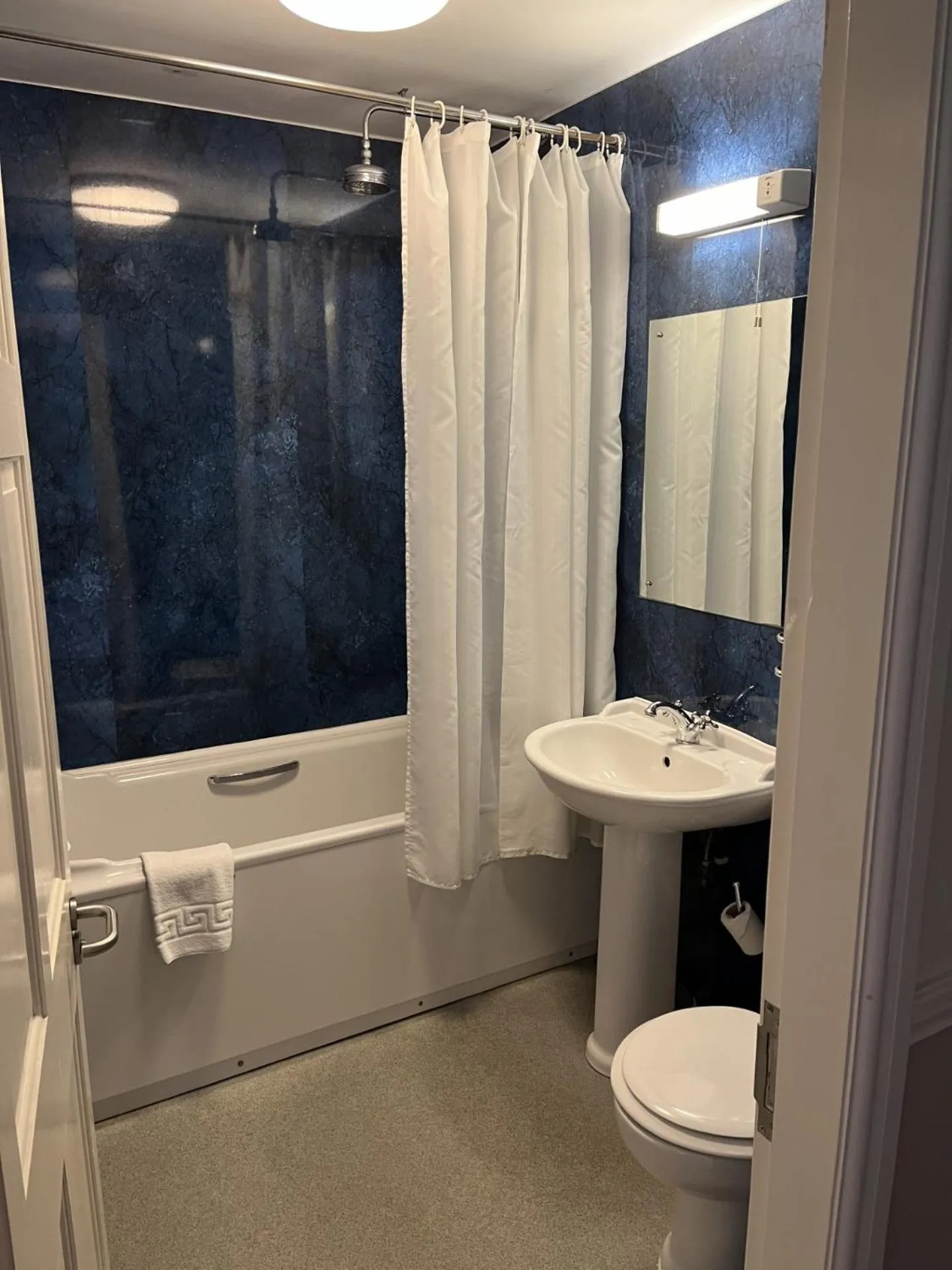 Shower in The Dog and Partridge