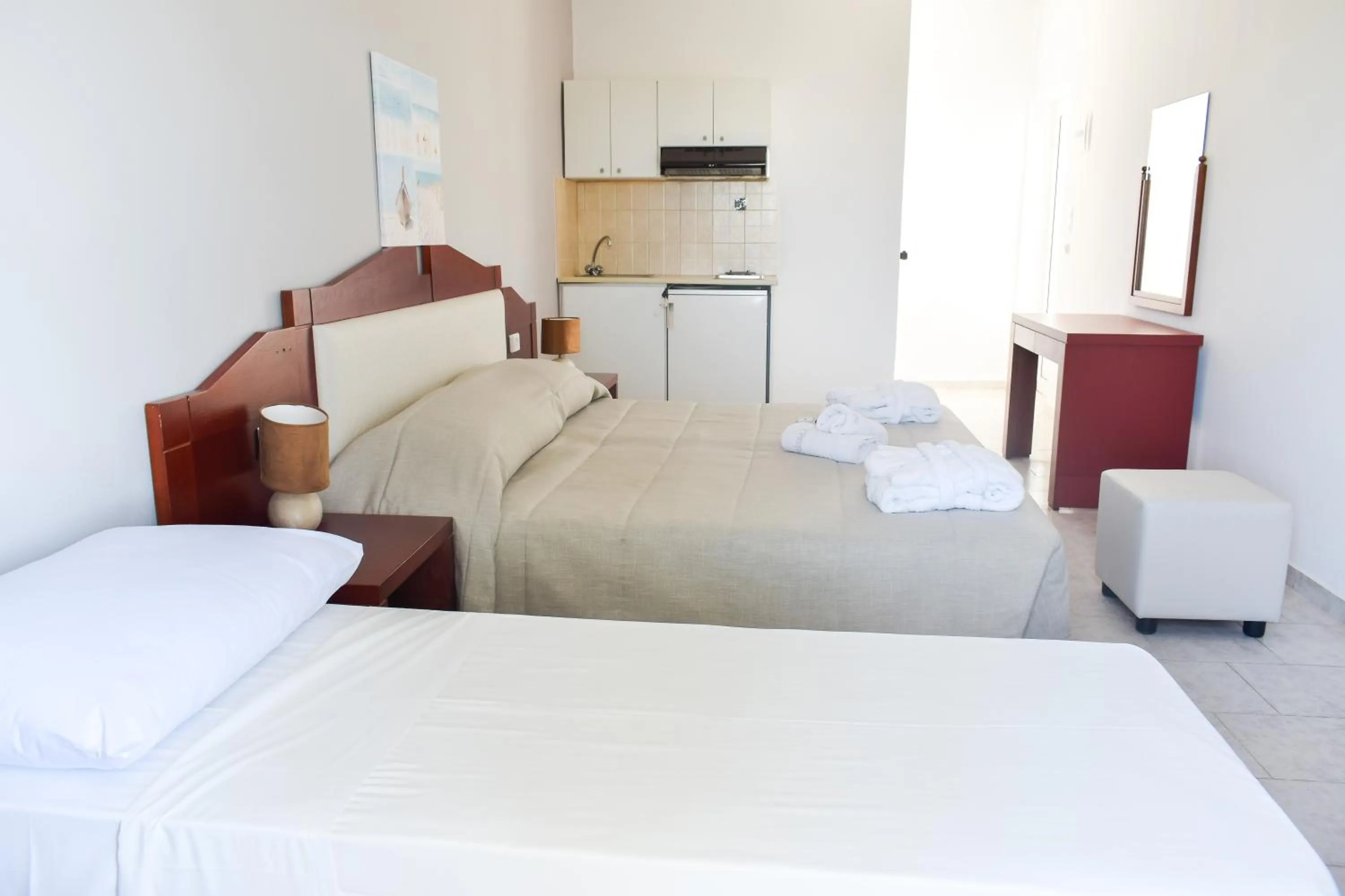 Bedroom, Bed in Dias