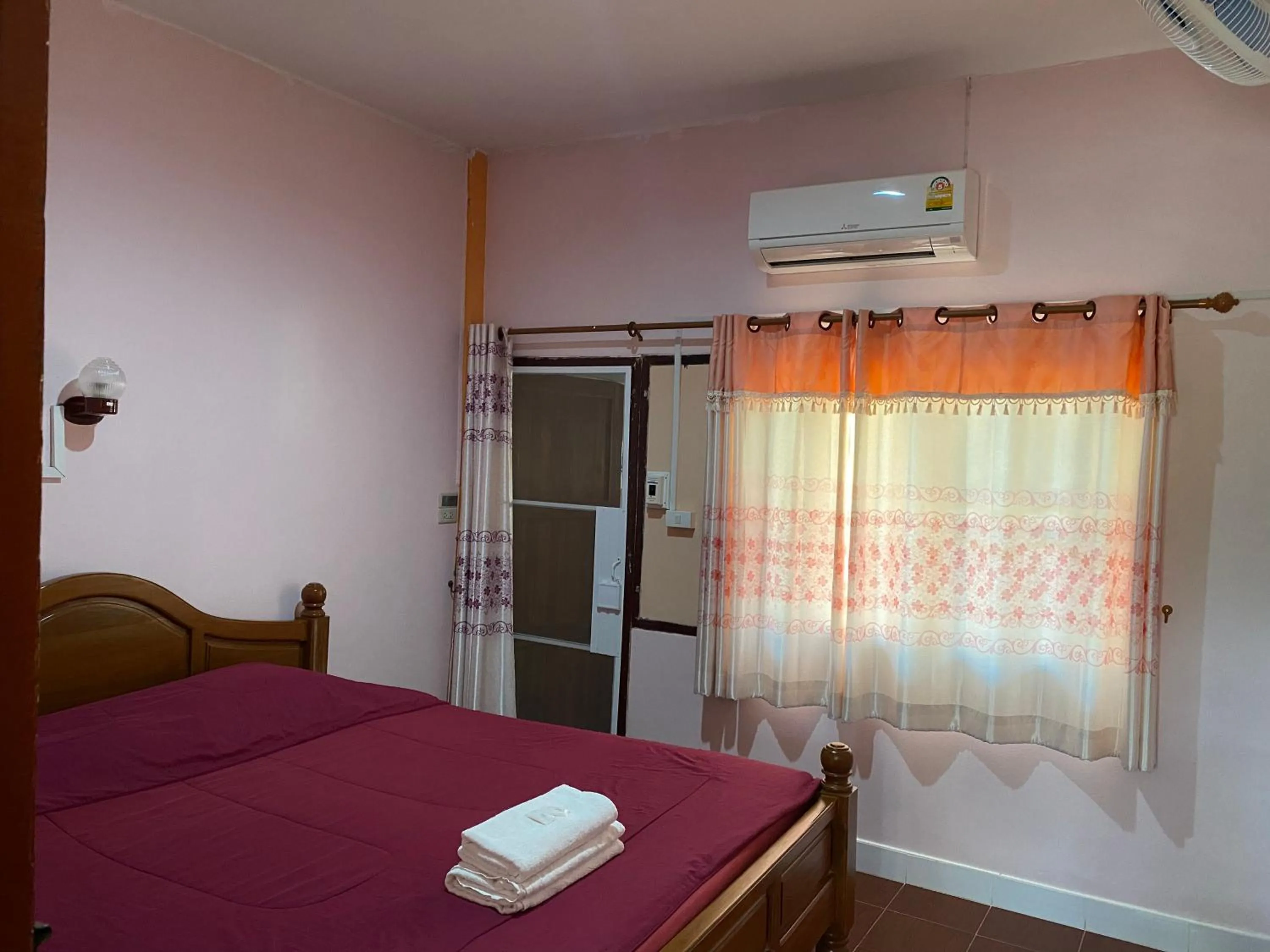 Family in Baan Suan Palm Resort