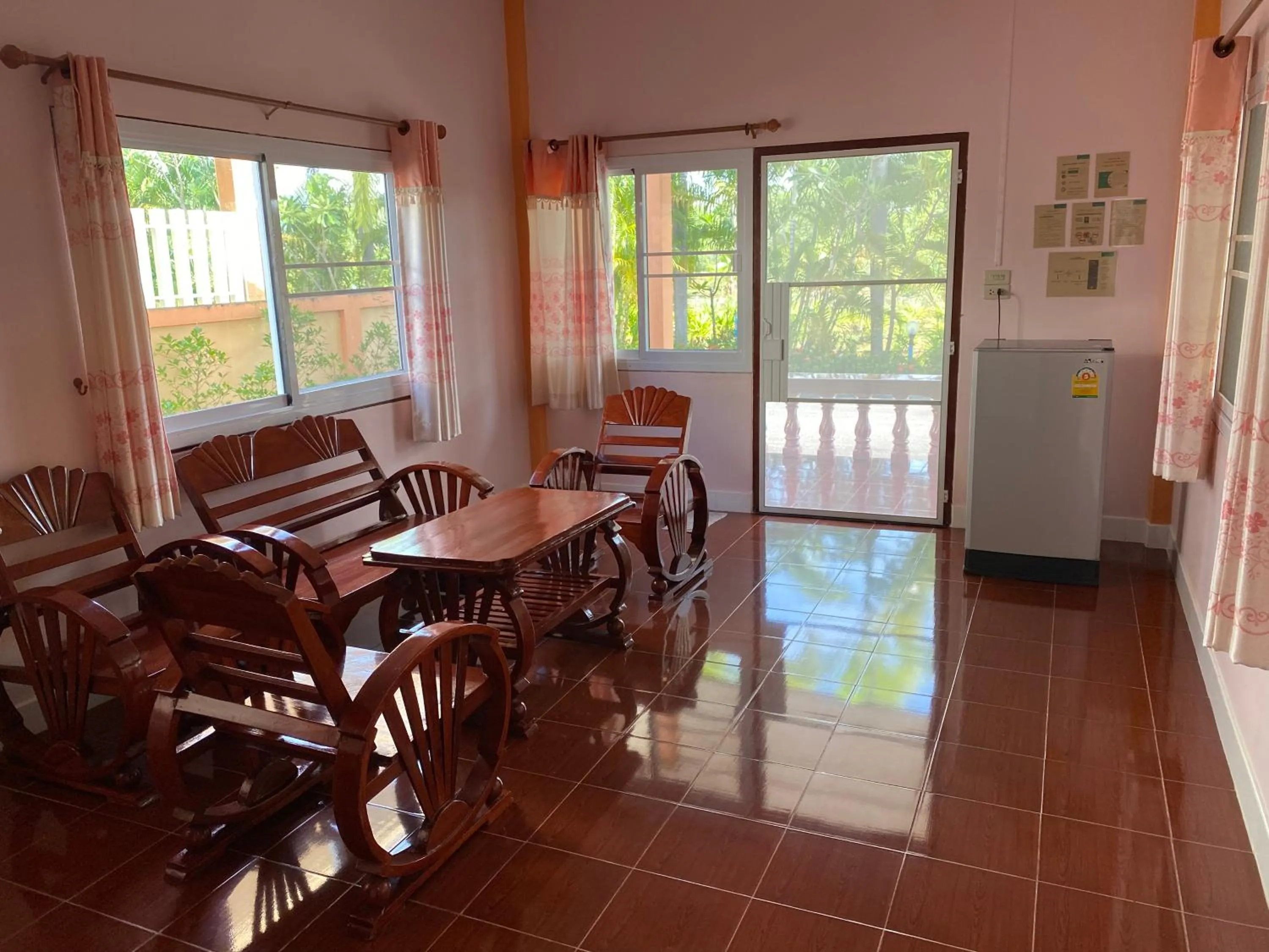 Family in Baan Suan Palm Resort