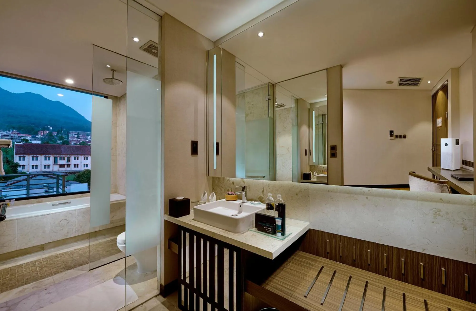Bathroom in Golden Tulip Holland Resort Batu