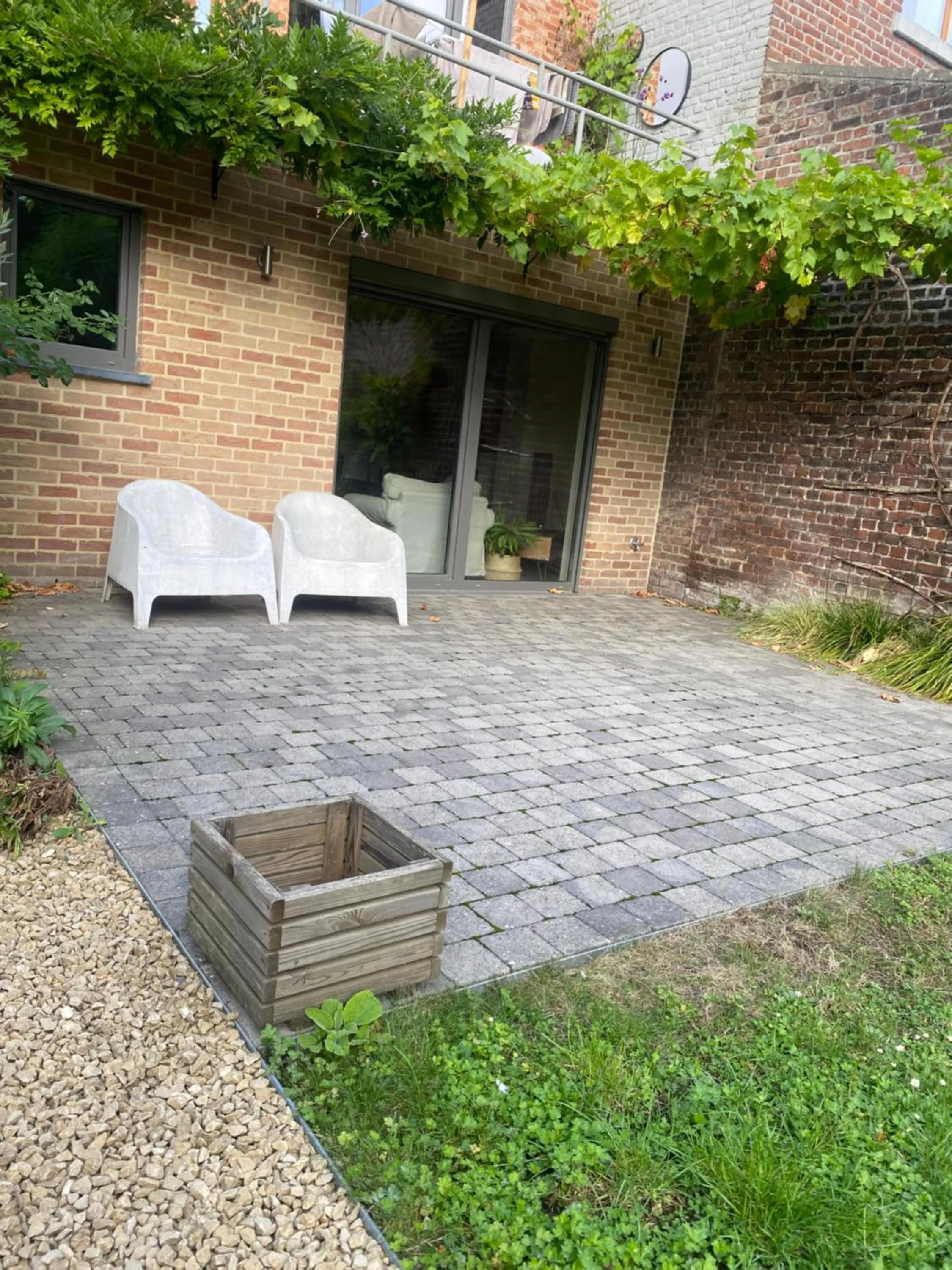 Appartement rez Terrasse et Jardin
