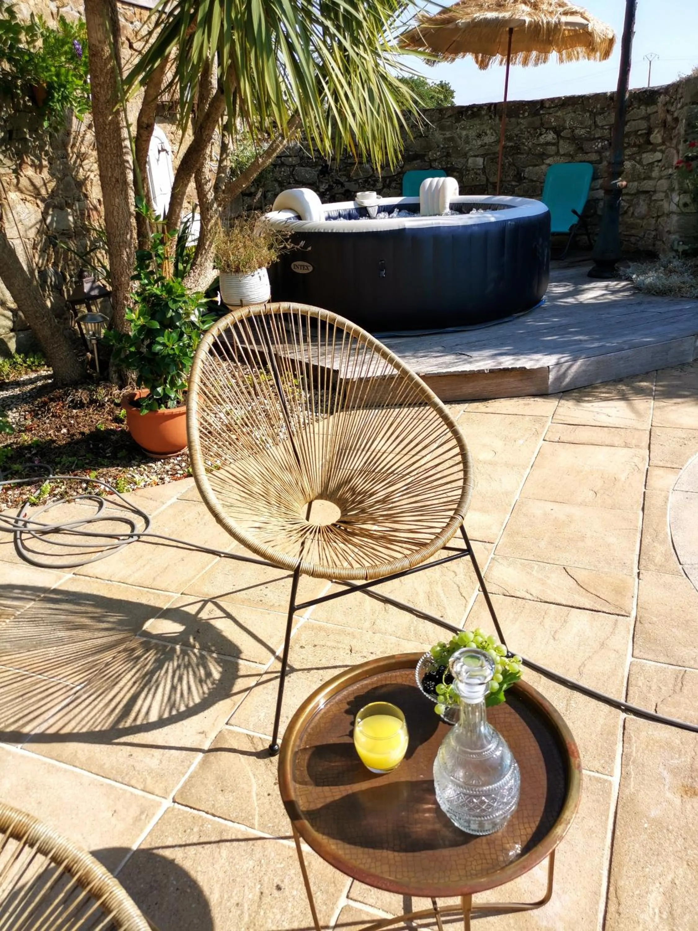 Garden in B&B Lou Mas