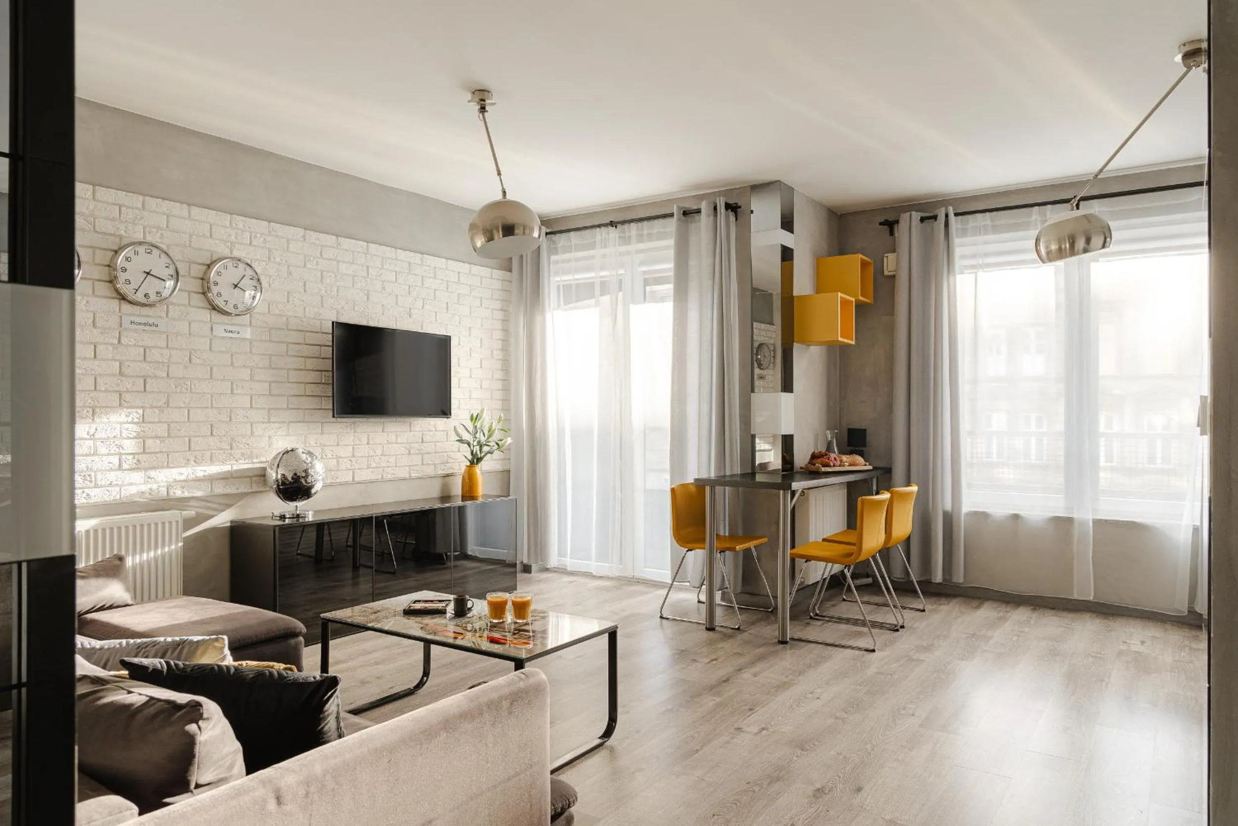 Suite in Prestige Apartaments 79