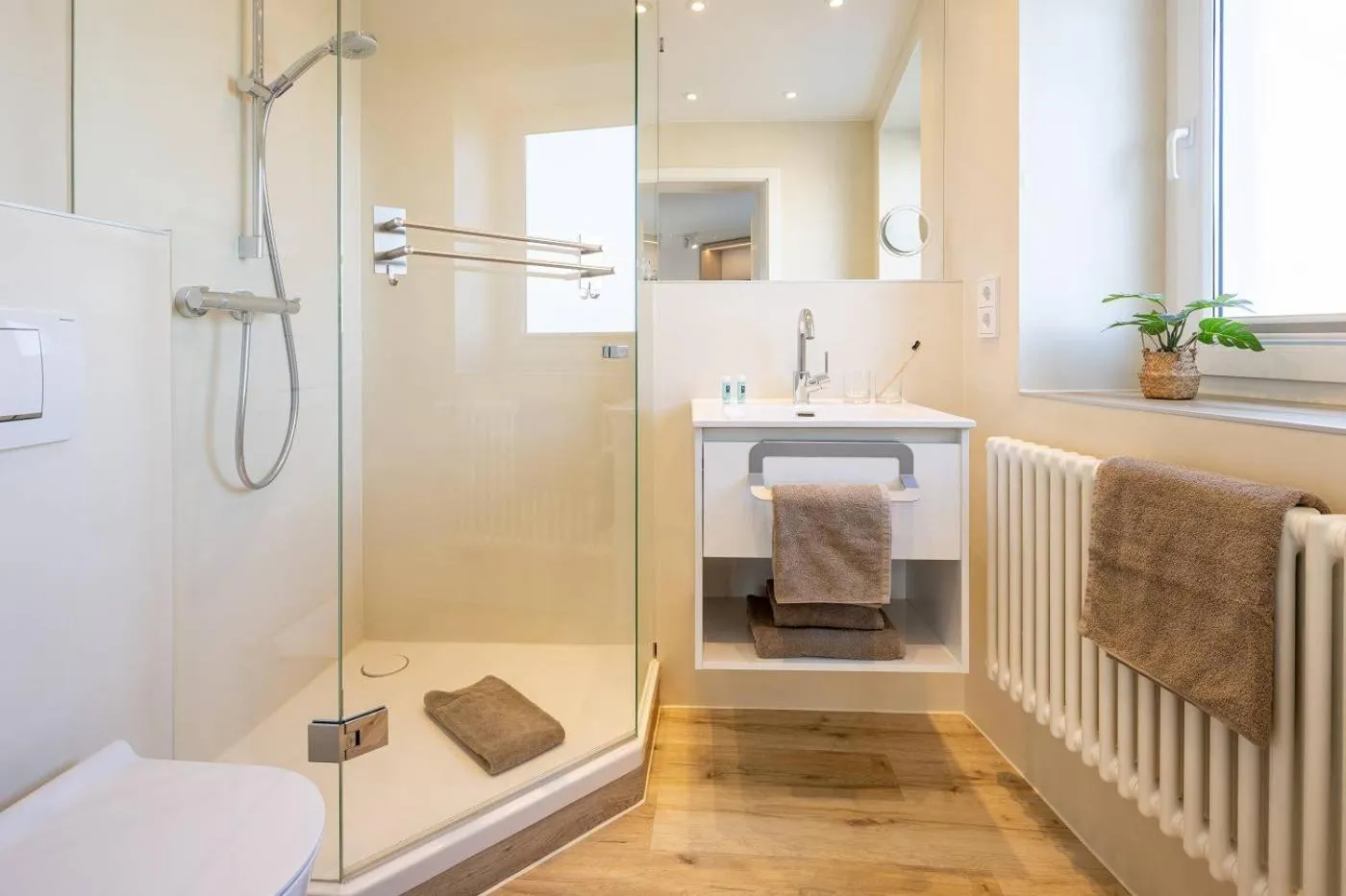 Shower in Hotel Stranddistel