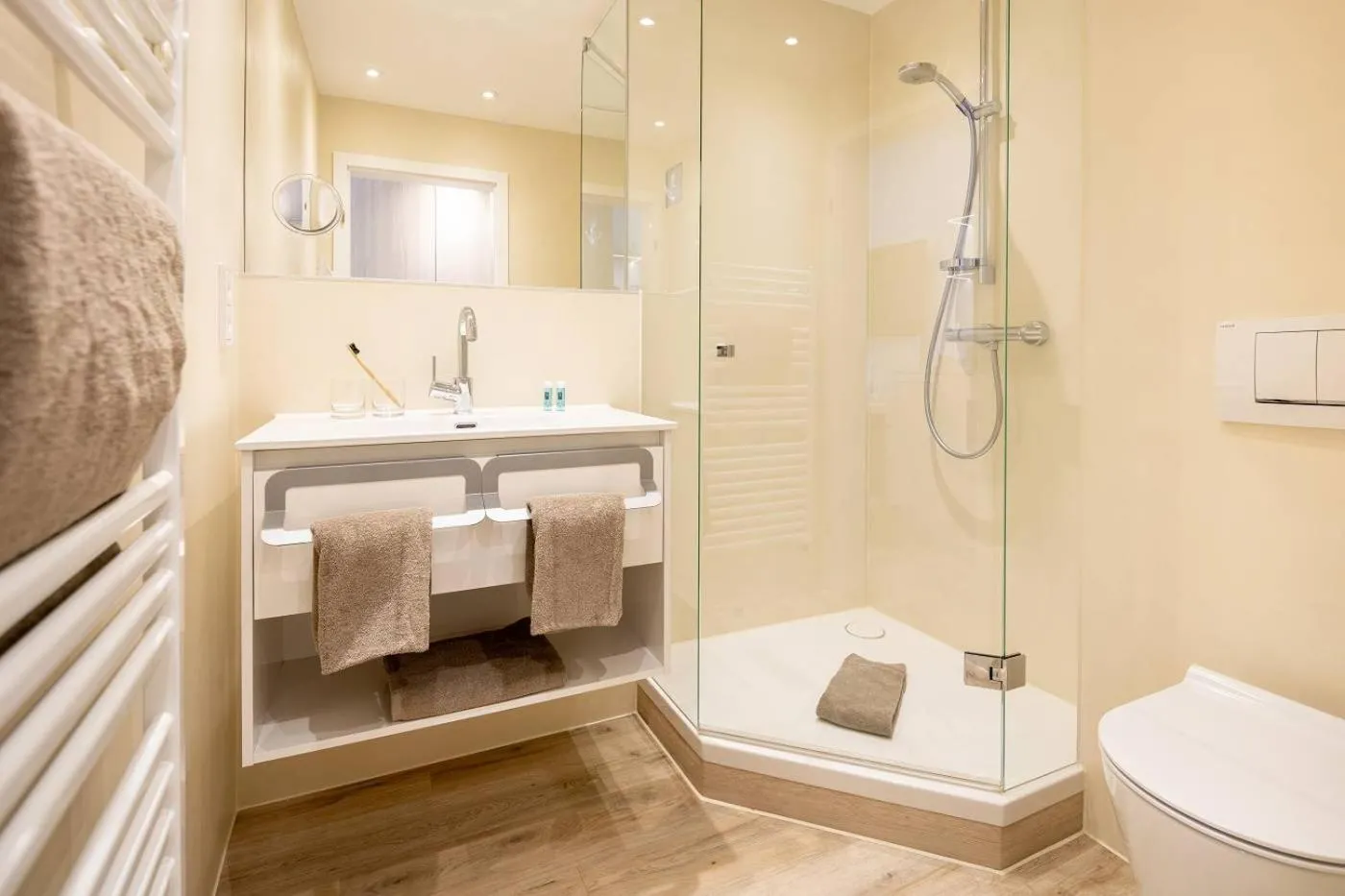 Shower in Hotel Stranddistel