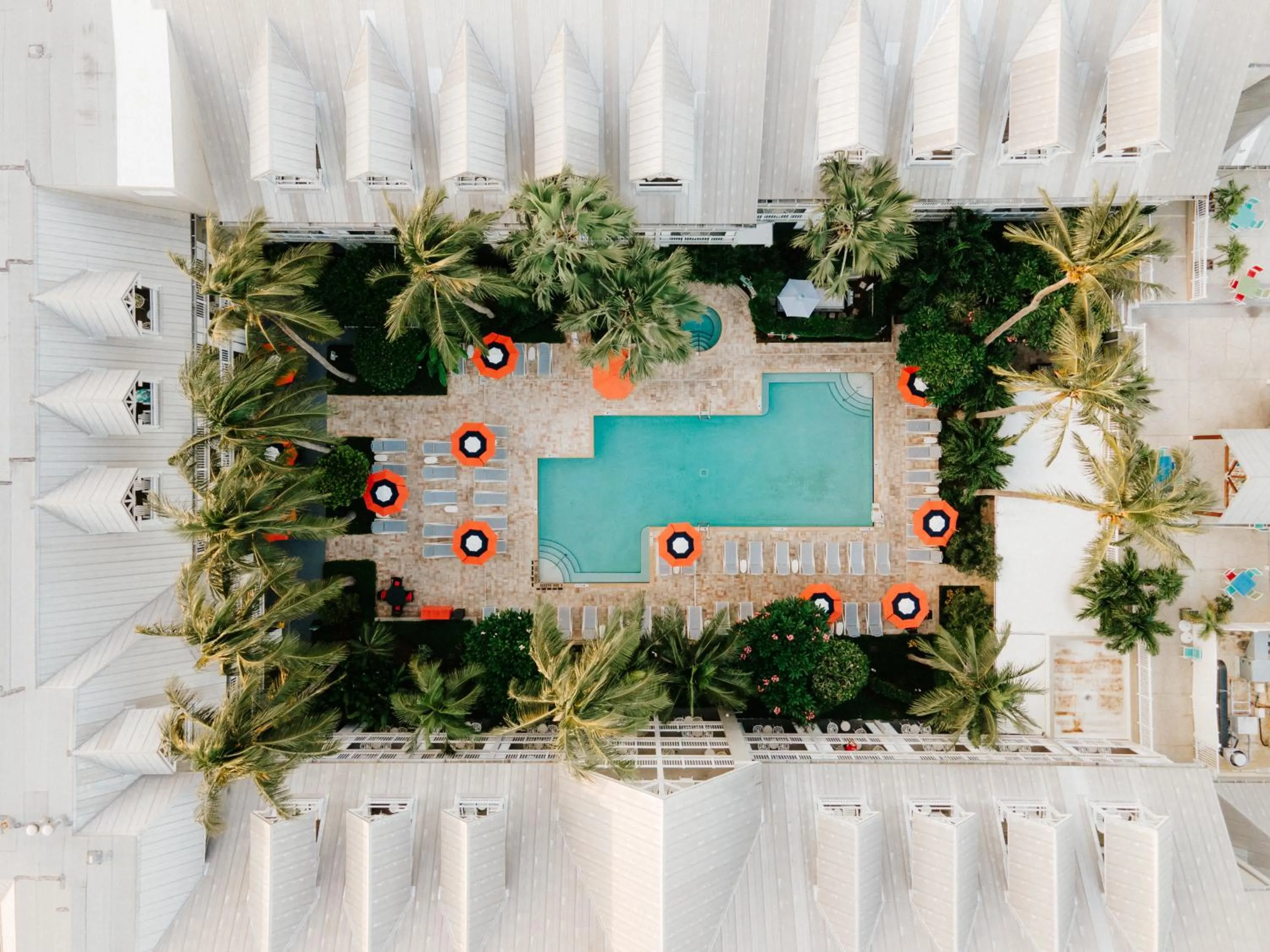 Swimming pool in Opal Key Resort & Marina