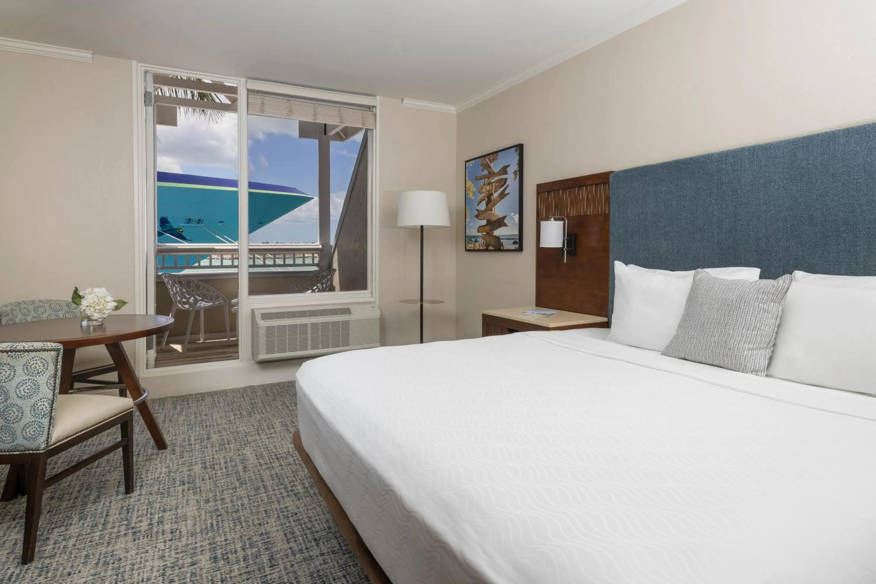 Bed in Opal Key Resort & Marina